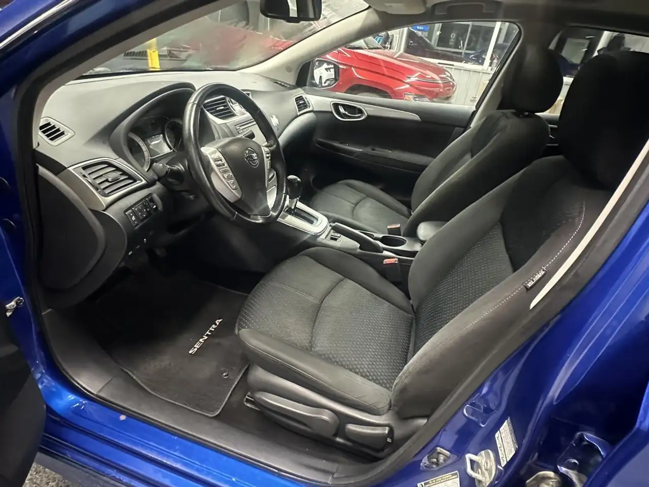Nissan Sentra fotografie Nissan Sentra