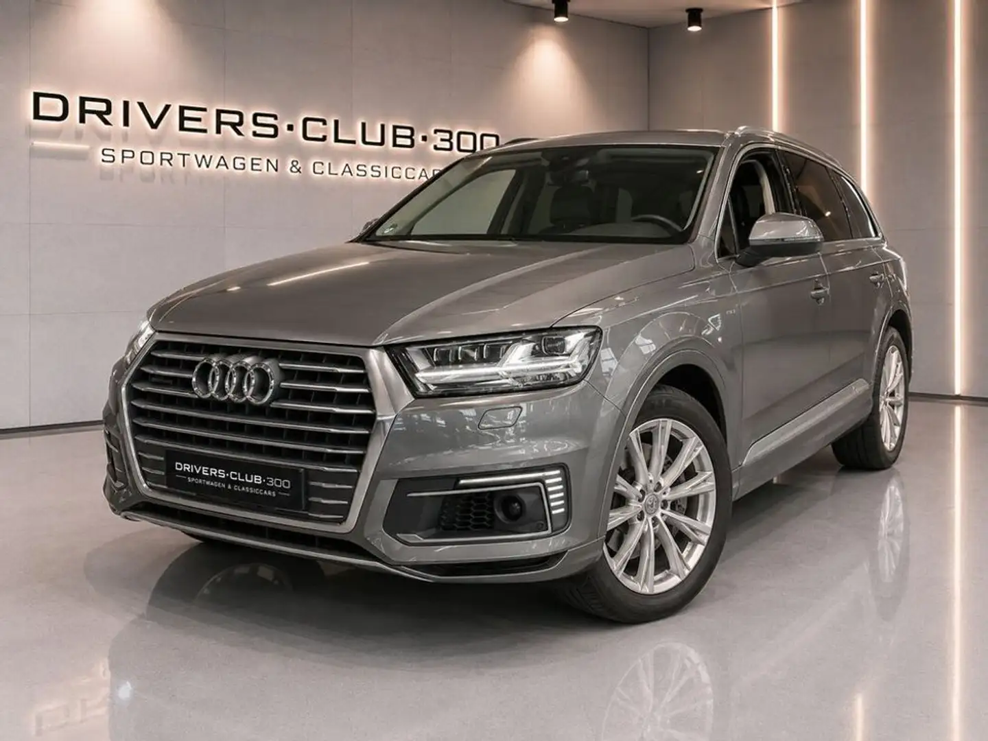 Audi Q7 3.0 TDI quattro e-tron - MEGA AUSSTATTUNG Grau - 1