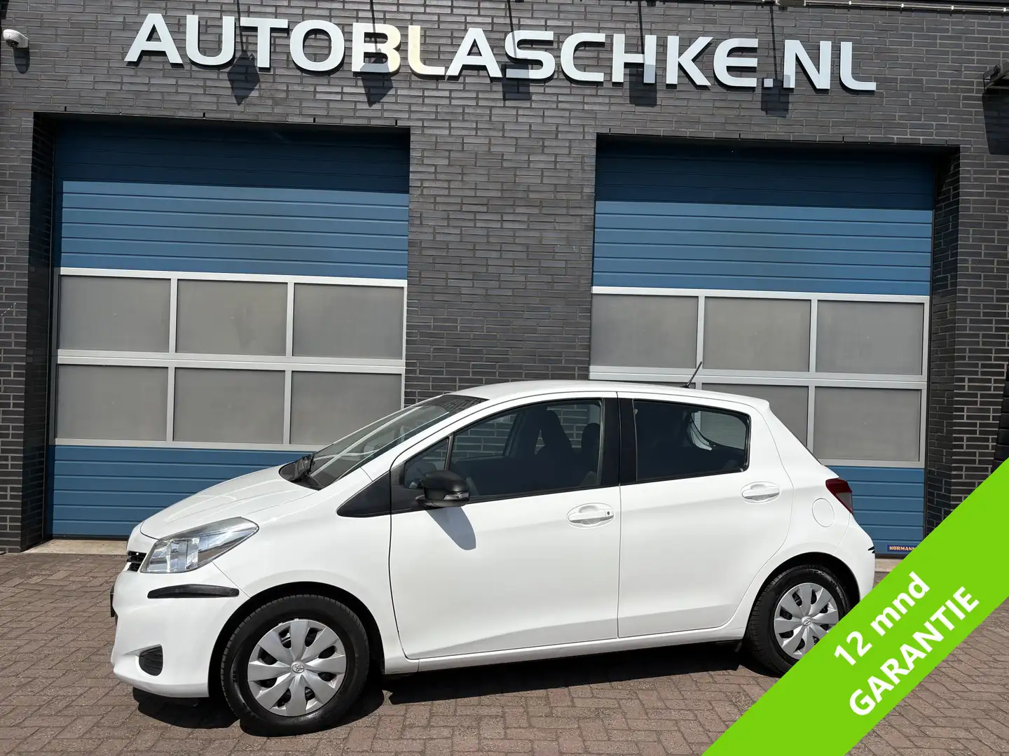 Toyota Yaris 1.3 VVT-i Now, airco, trekhaak Blanc - 1