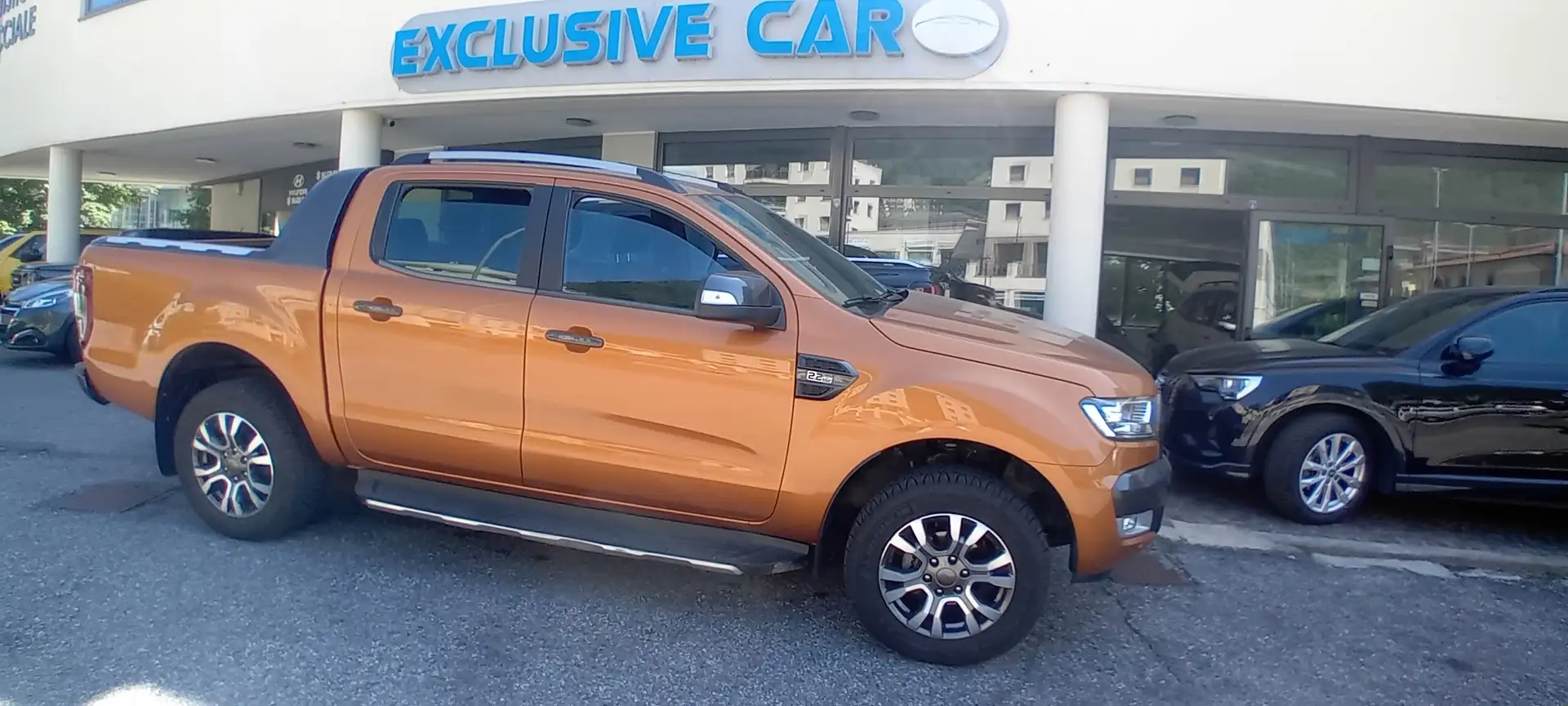 Ford Ranger VII 2016 2.2 tdci double cab Wildtrak 160cv auto Arancione - 1
