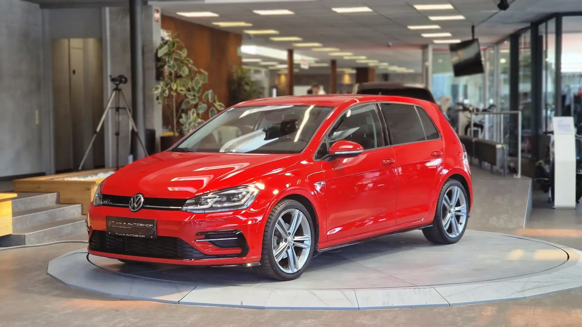 Volkswagen Golf 7 1.0 TSI R-Line *Digital-Cockpit*Navi*18Zoll* Rot - 1