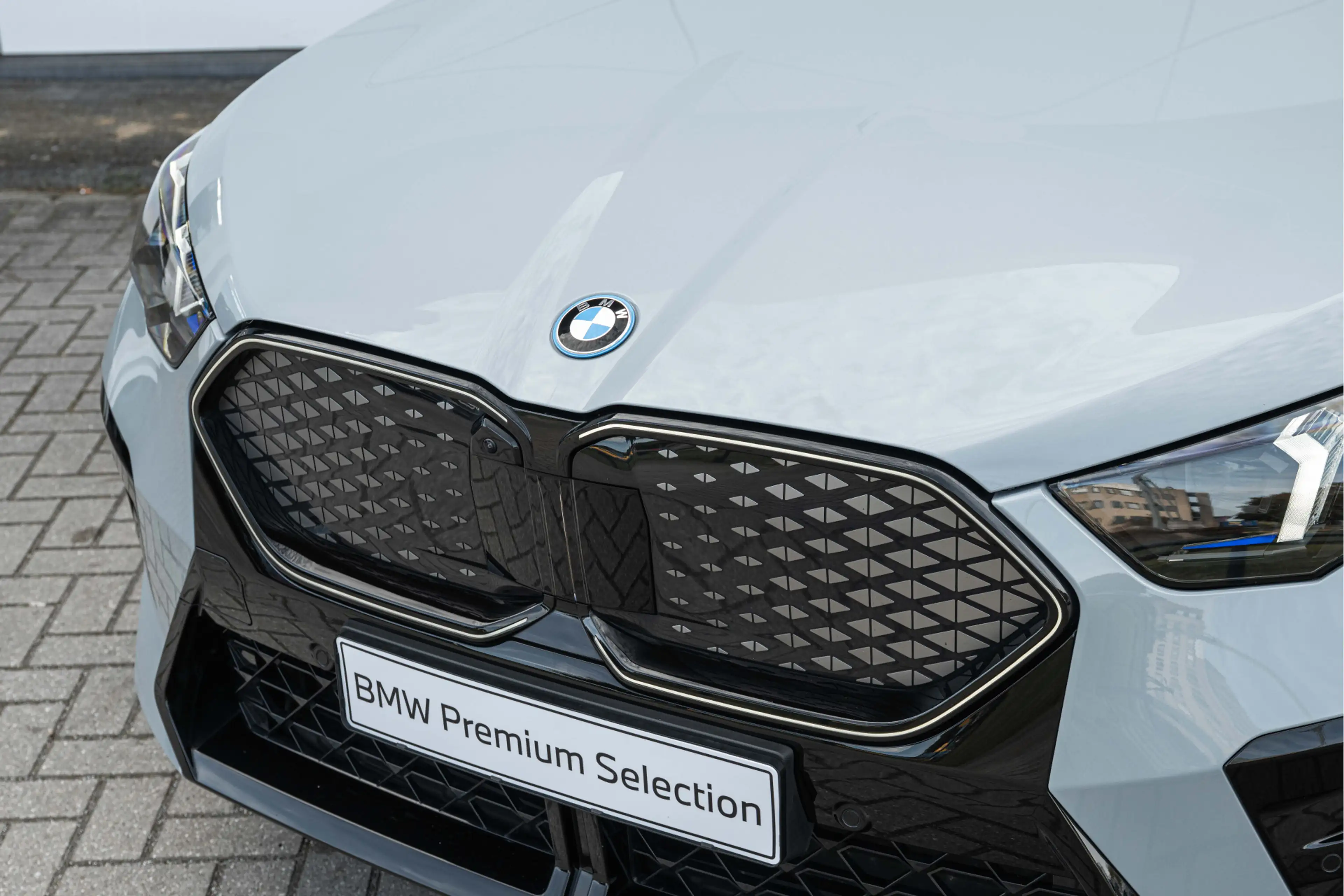 BMW iX2 xDrive30 M Sport / Sportstoelen / Comfort Access / — photo 7