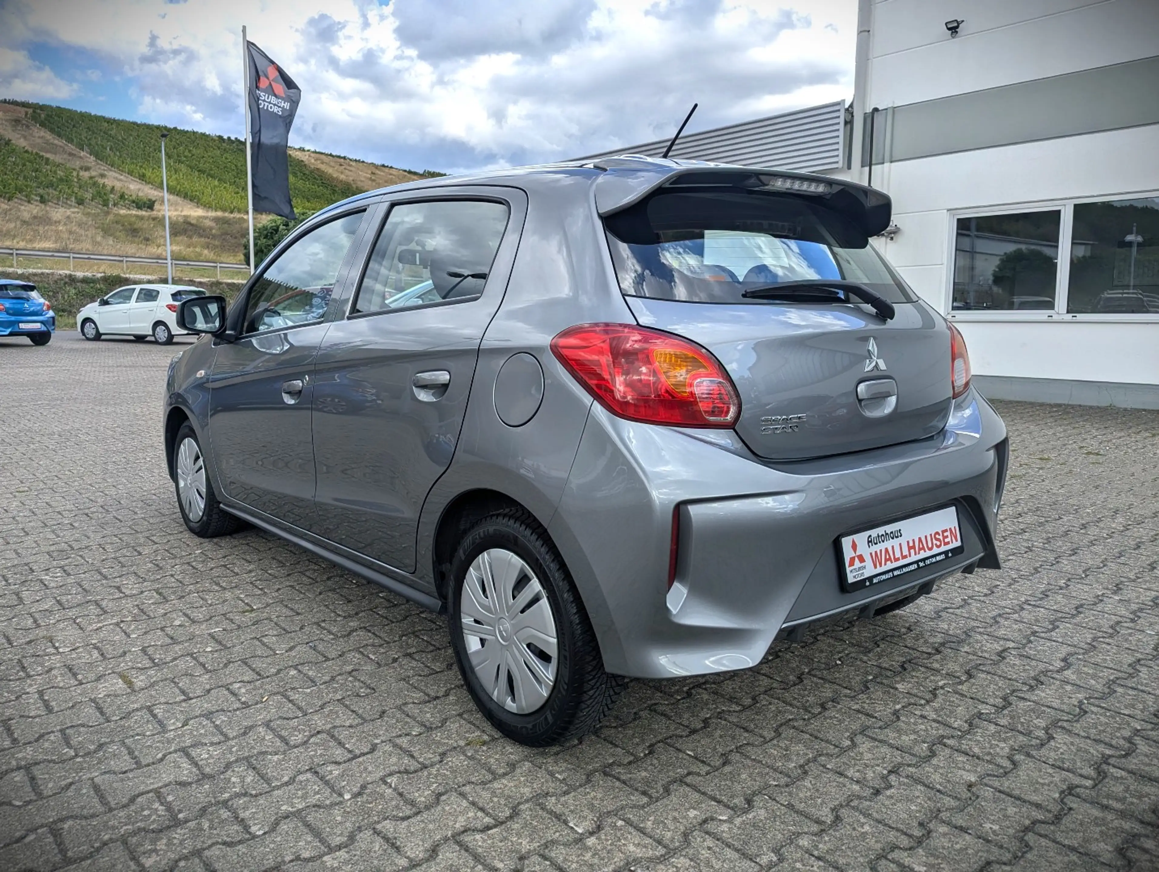 Mitsubishi Space Star 1.2 Klima +1 Hand + Scheckheft — photo 2