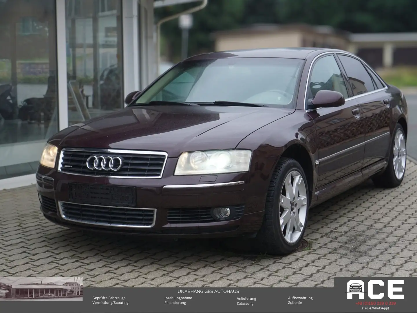 Audi A8 4.2 quattro burgundrot/beige Rood - 1