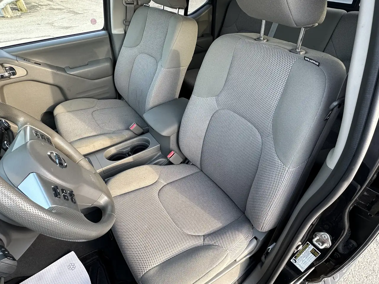 Nissan Frontier снимка Nissan Frontier