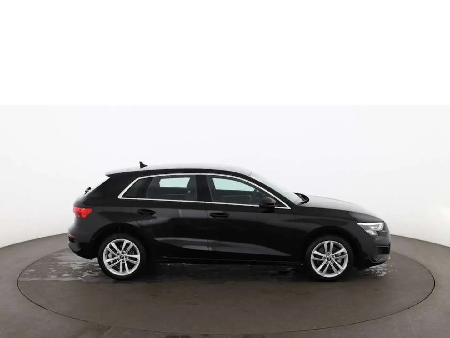 Audi A3 Sportback 40 TFSI e Aut LED NAVI R-CAM ASSIST Schwarz - 2
