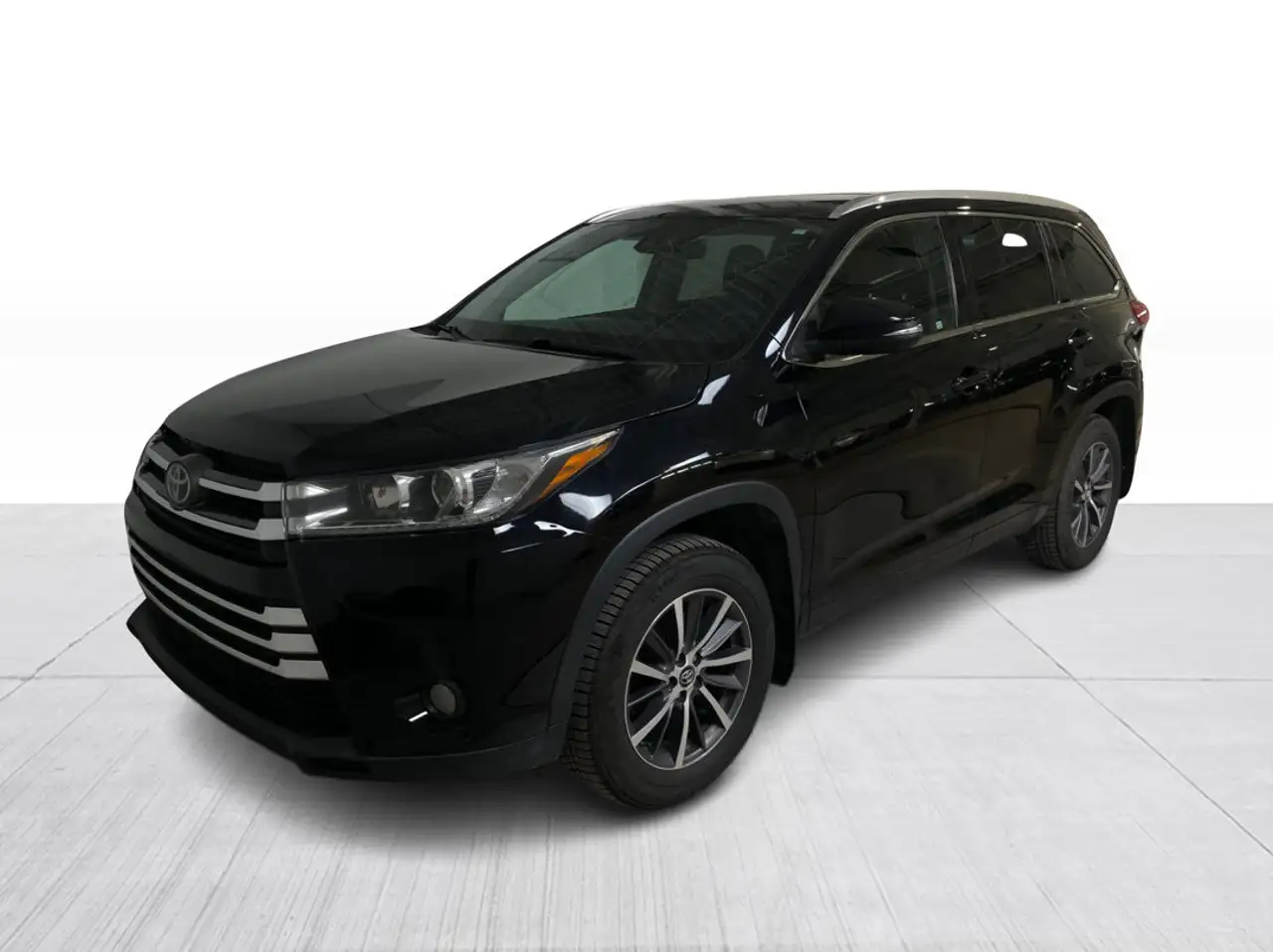 Toyota Highlander снимка Toyota Highlander