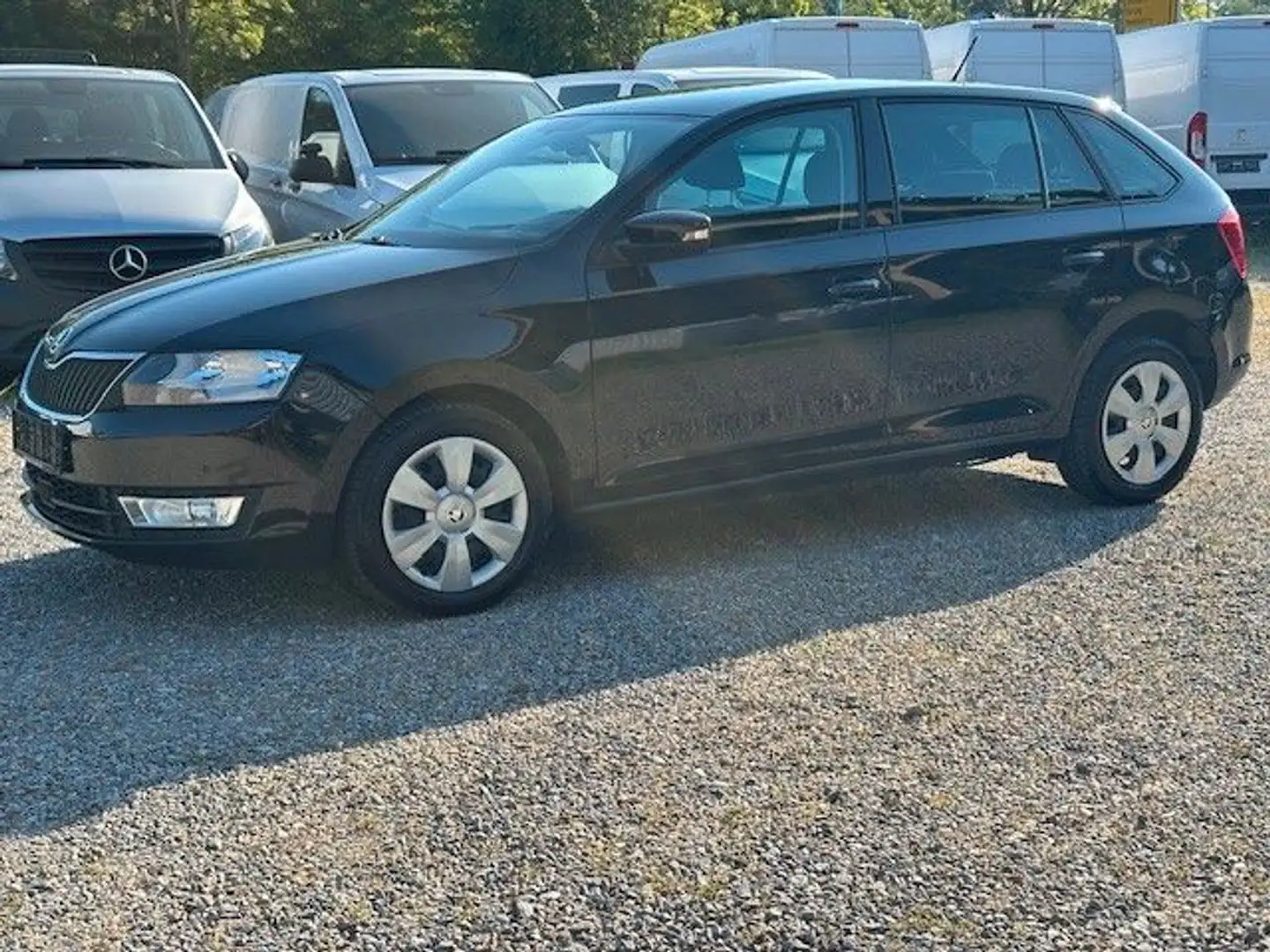 Skoda Rapid/Spaceback Spaceback Ambition Verkauf im Kundenauftra Schwarz - 1