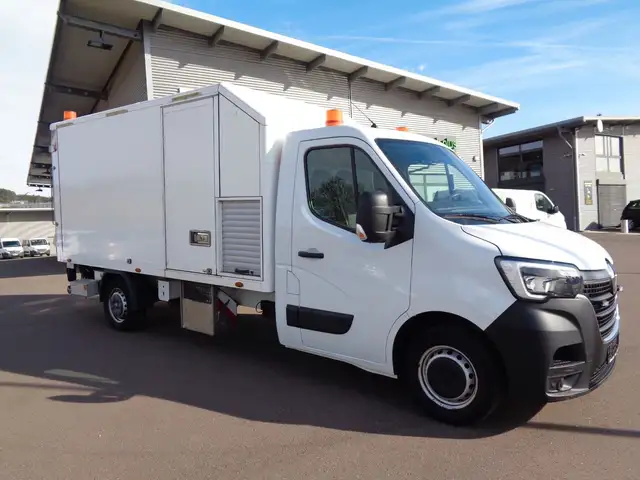 Renault Master view 3
