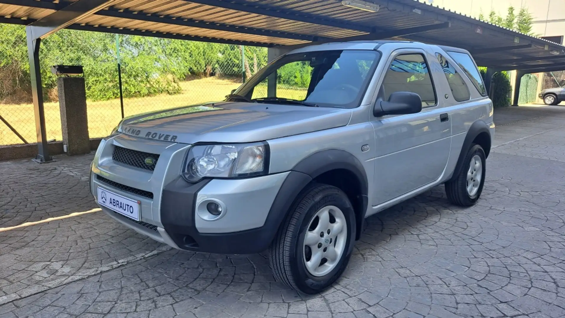 Land Rover Freelander 2.0Td4 SE Gris - 2