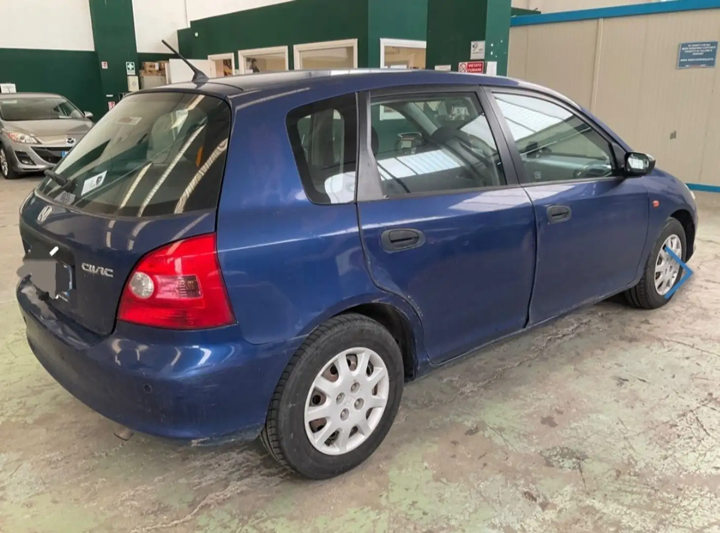 Honda Civic 5p 1.4i S - 2