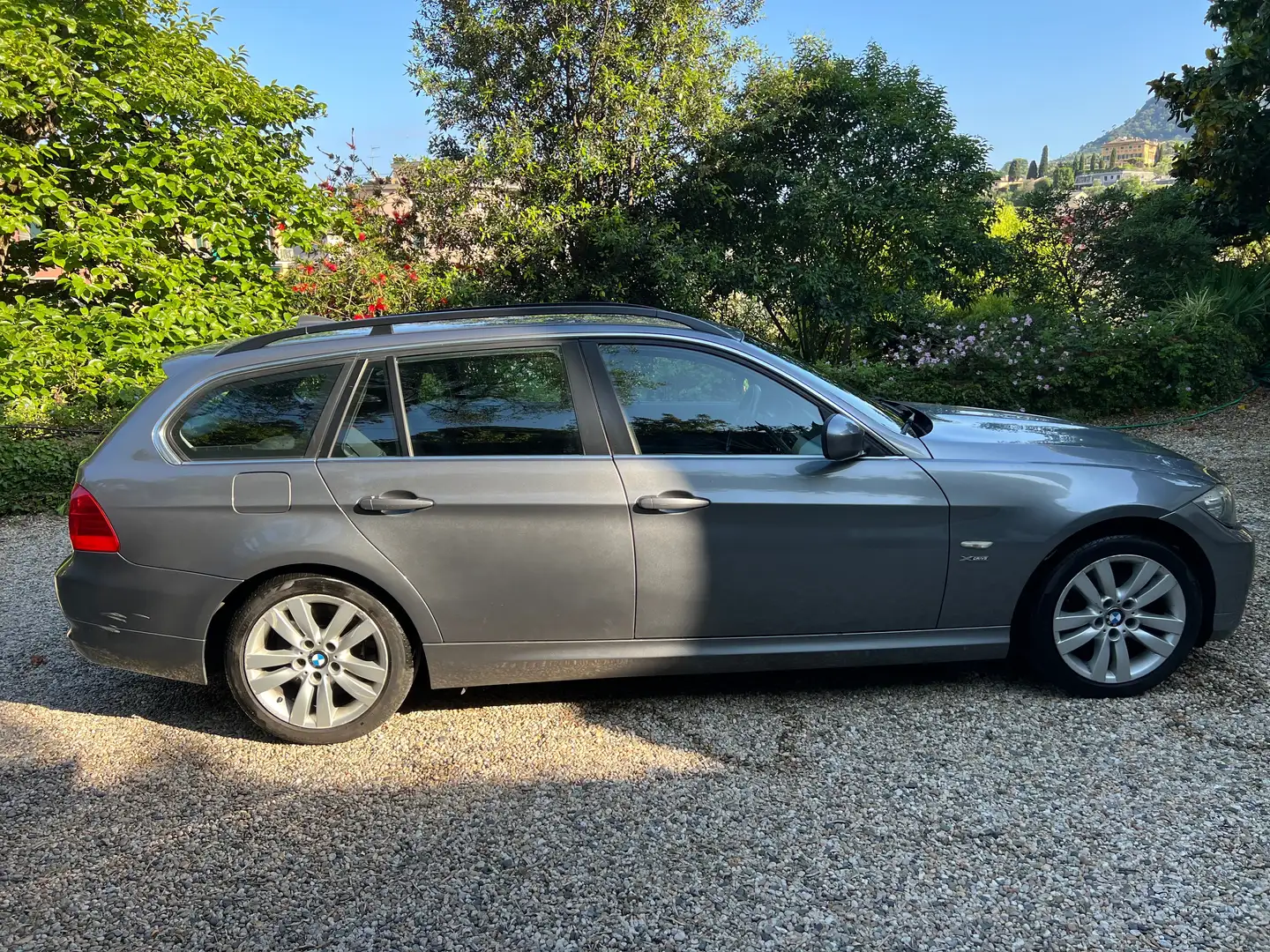 BMW 330 Touring X DRIVE Automatica Grigio - 1