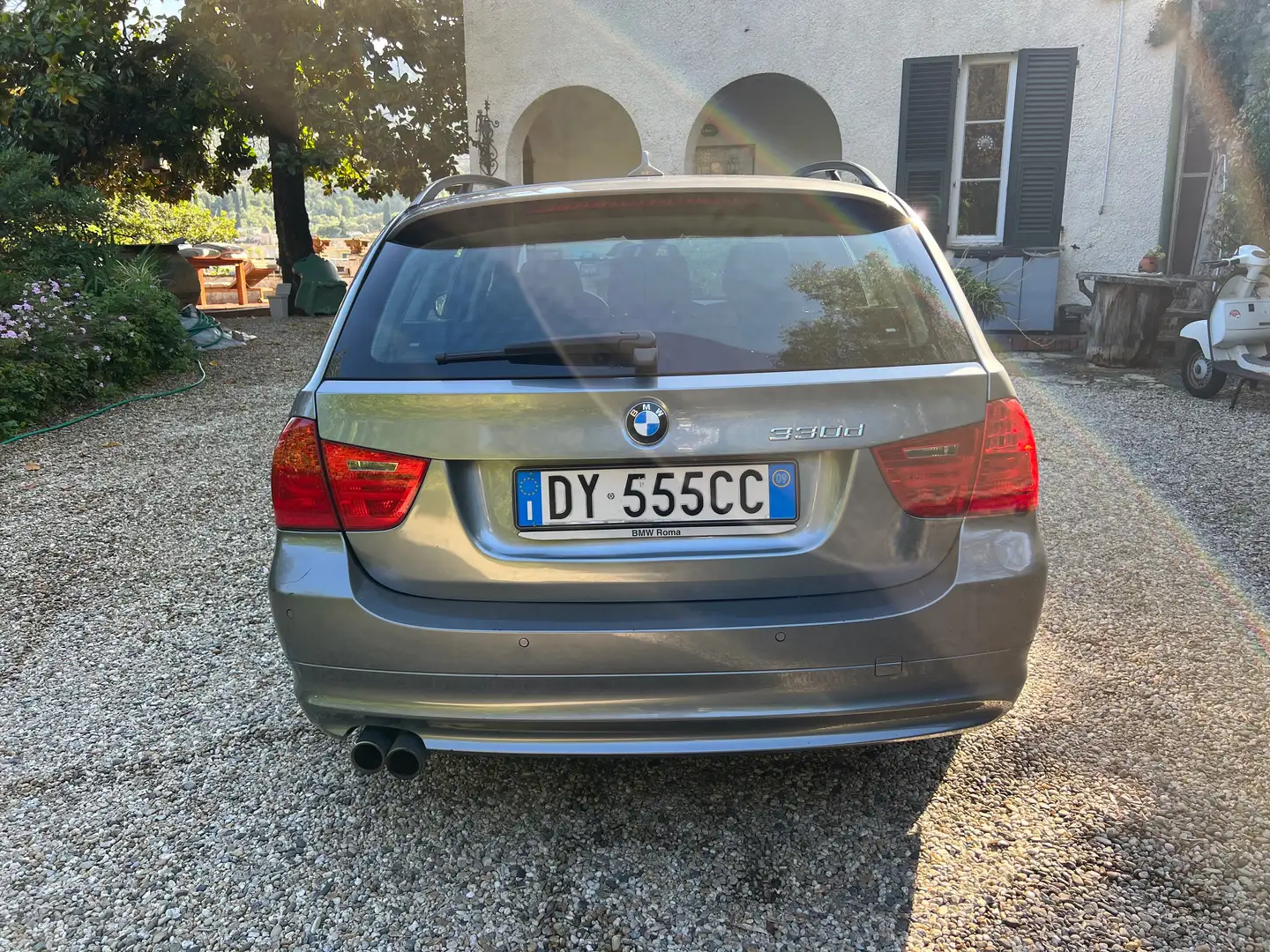 BMW 330 Touring X DRIVE Automatica Grigio - 2