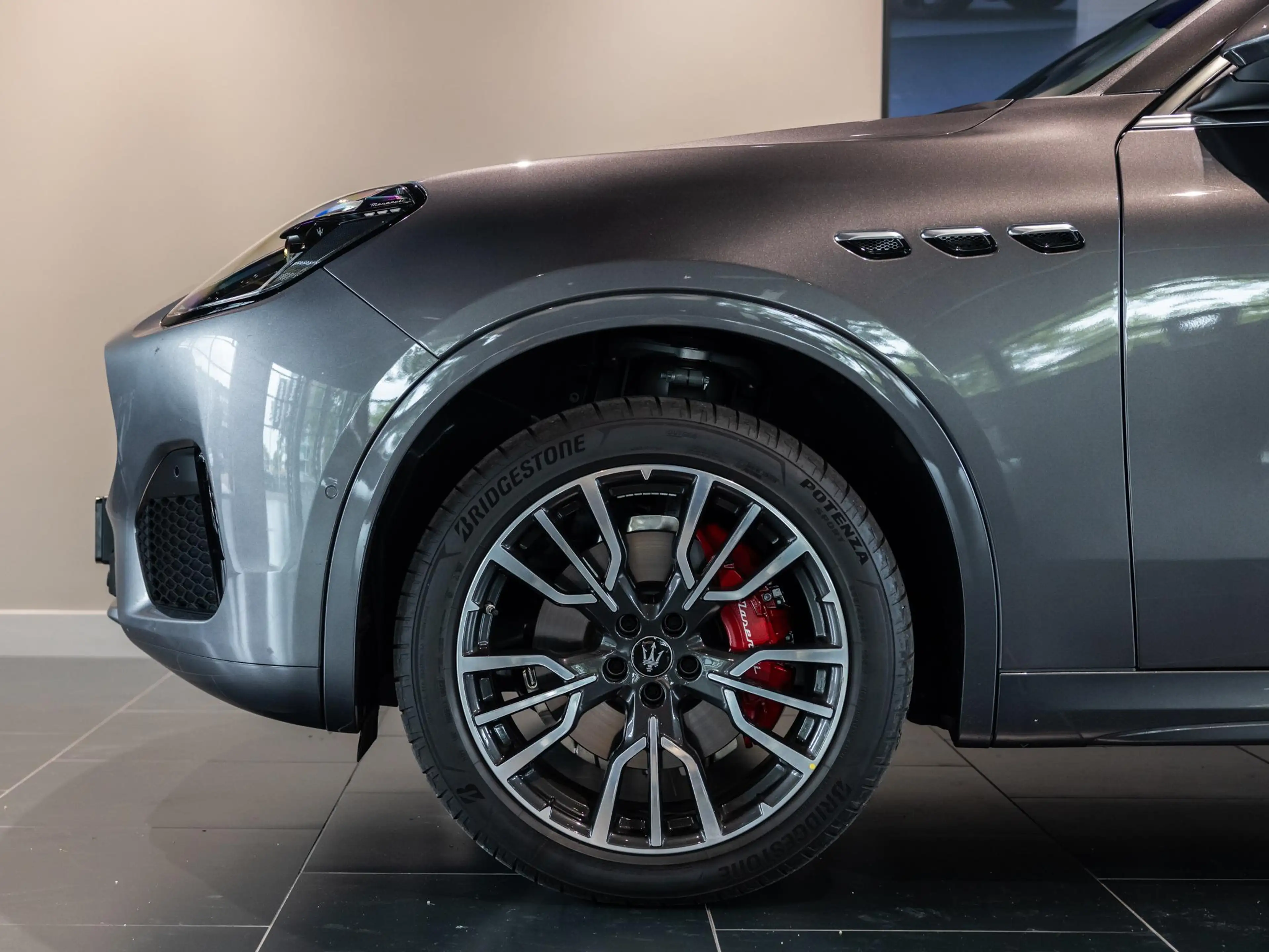 Maserati Grecale 2.0 MHEV Base — photo 6