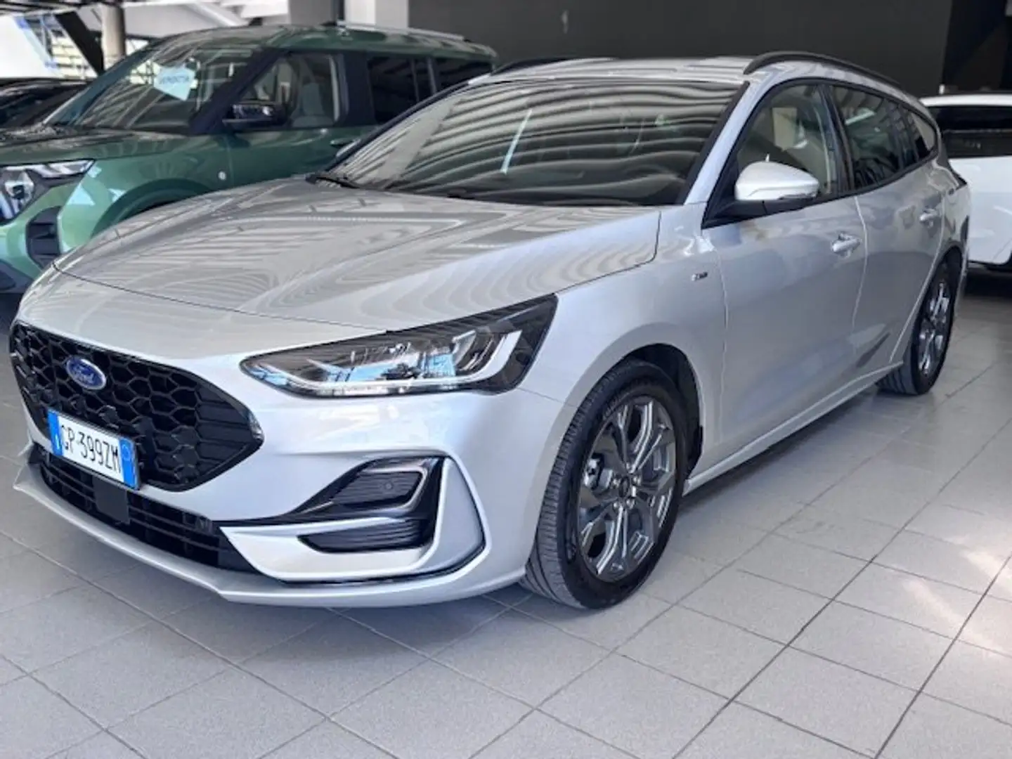 Ford Focus Focus SW 1.0 ST-Line 125cv powershift hybrid Argent - 2
