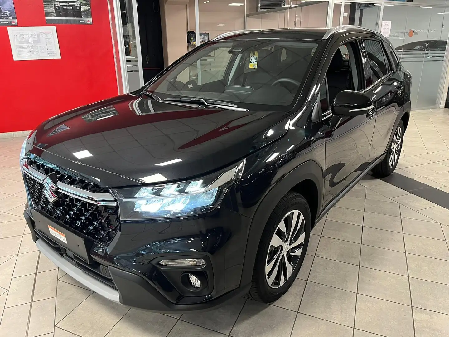 Suzuki S-Cross 1.4 Hybrid Top+ 4x4 mod 2025 sconto 7000€ Grigio - 2