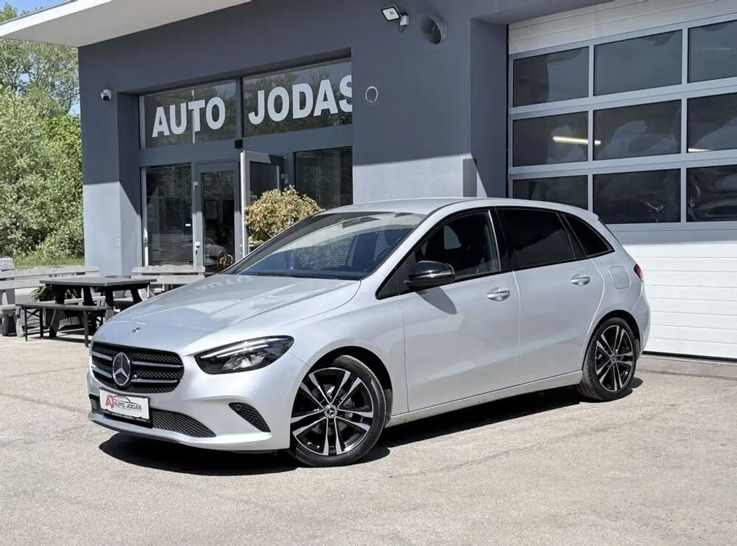 Mercedes-Benz B 180 d Progressive **Ambiente/Kamera/Widescreen** Silber - 2