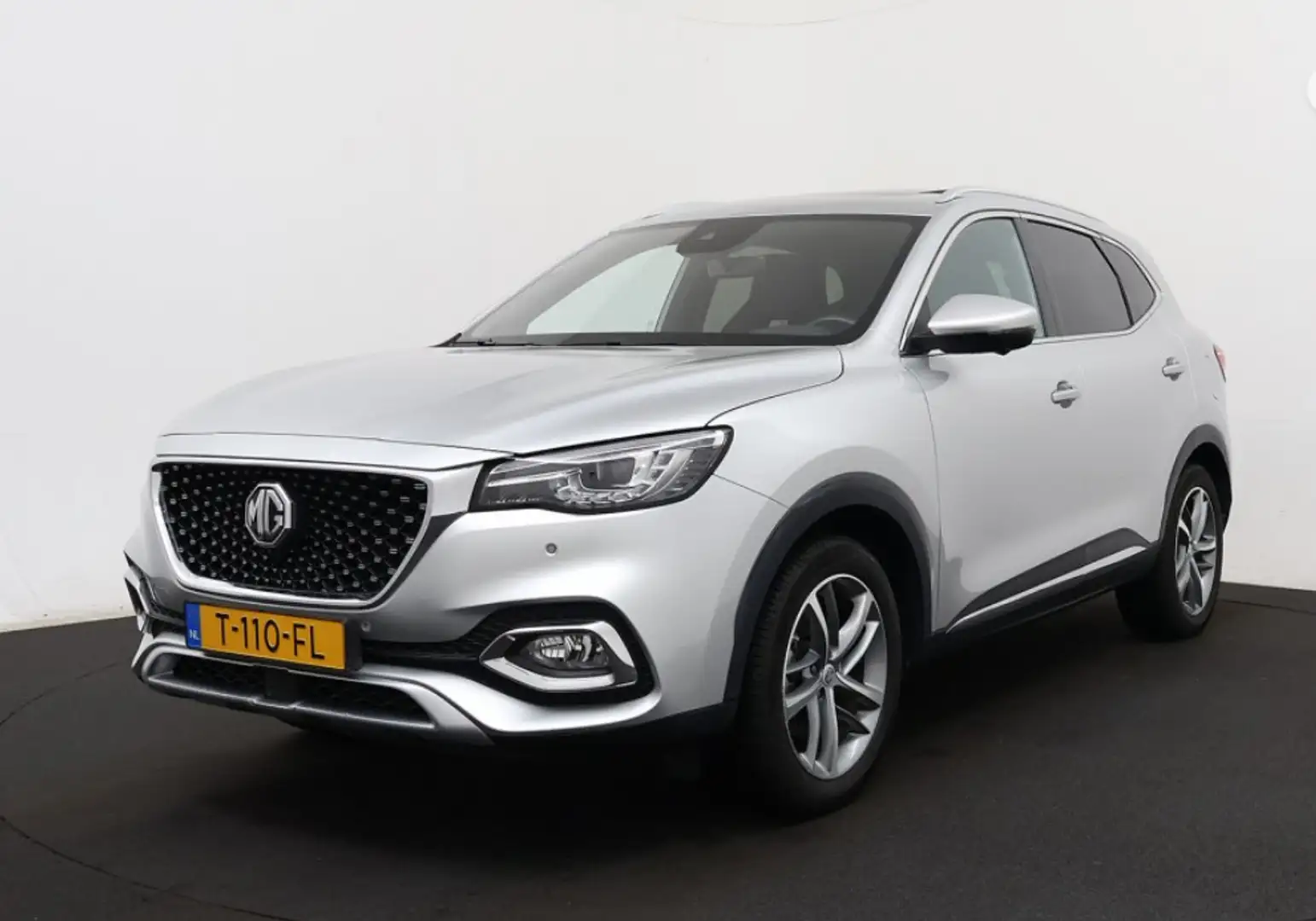 MG EHS 1.5 T PHEV Luxury Pano/Trekhaak/Leder/Camera Gri - 1
