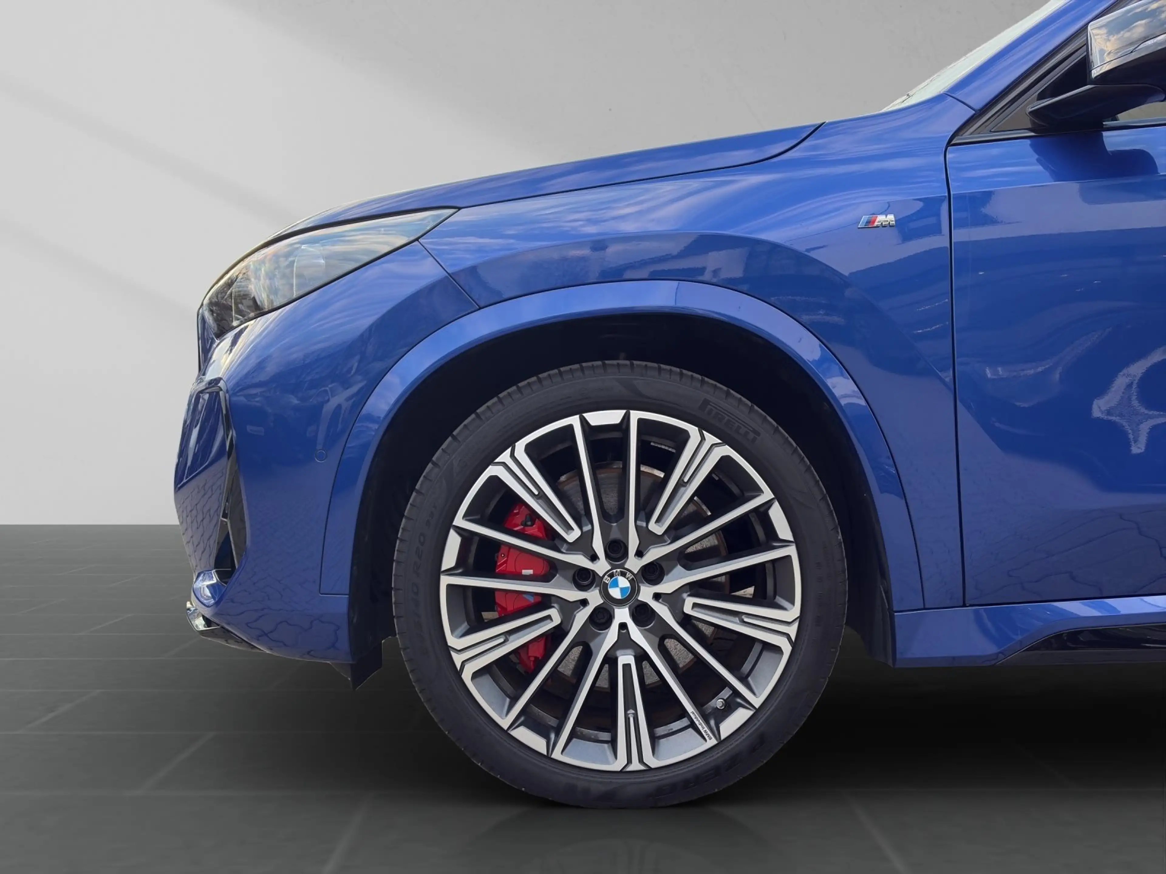 BMW X1 M35i xDrive M SportPro 20'" AHK Pano 360° ACC — photo 10