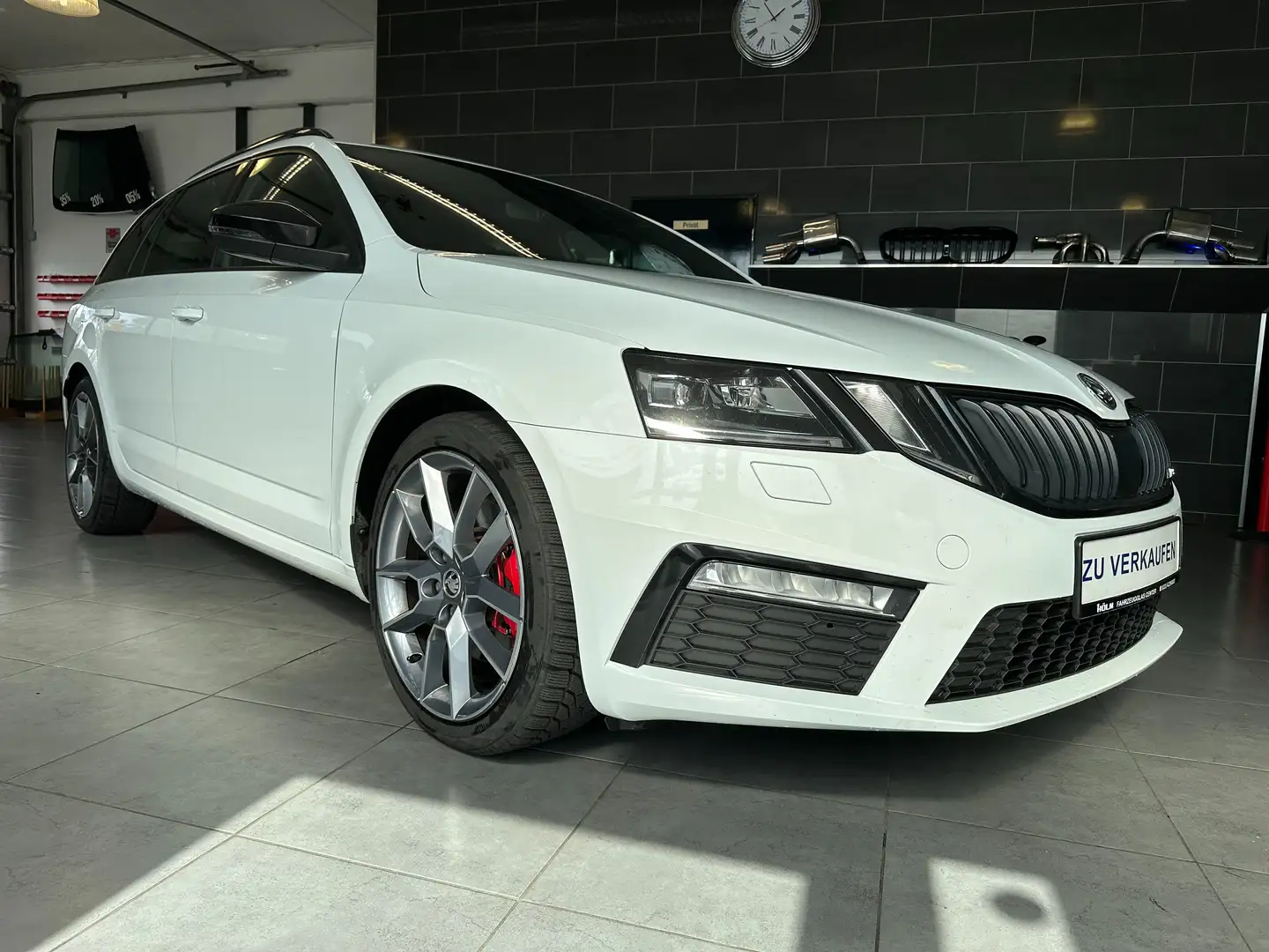 Skoda Octavia RS 4x4 Ambiente 2te HD Scheckheft Virtual Blanc - 1