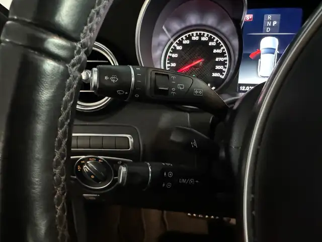Mercedes-Benz GLC view 14