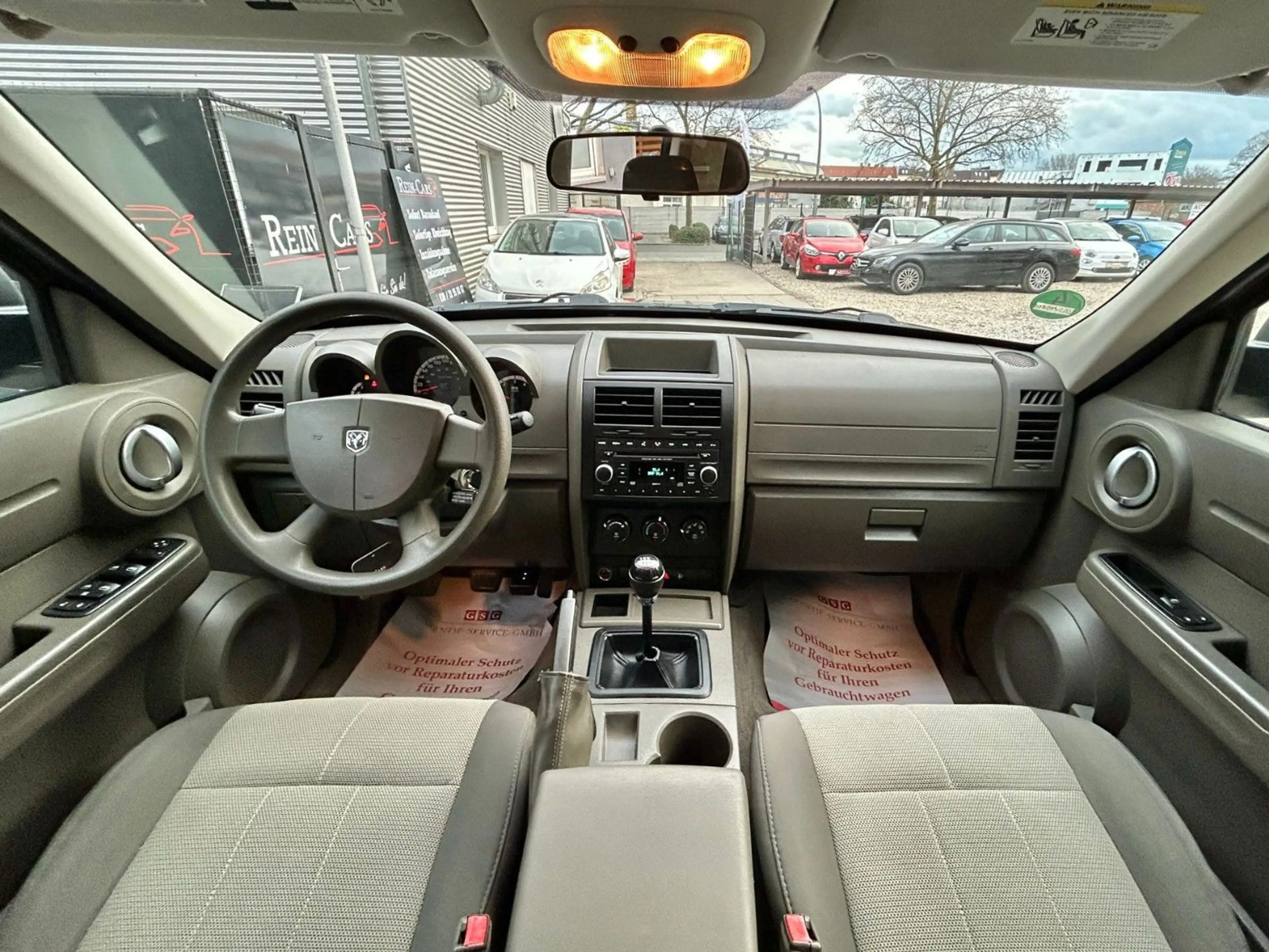 Dodge Nitro 2.8 SE/II.HAND/TEMPOM/PDC/KLIMA/ALLWETTER/ — photo 14
