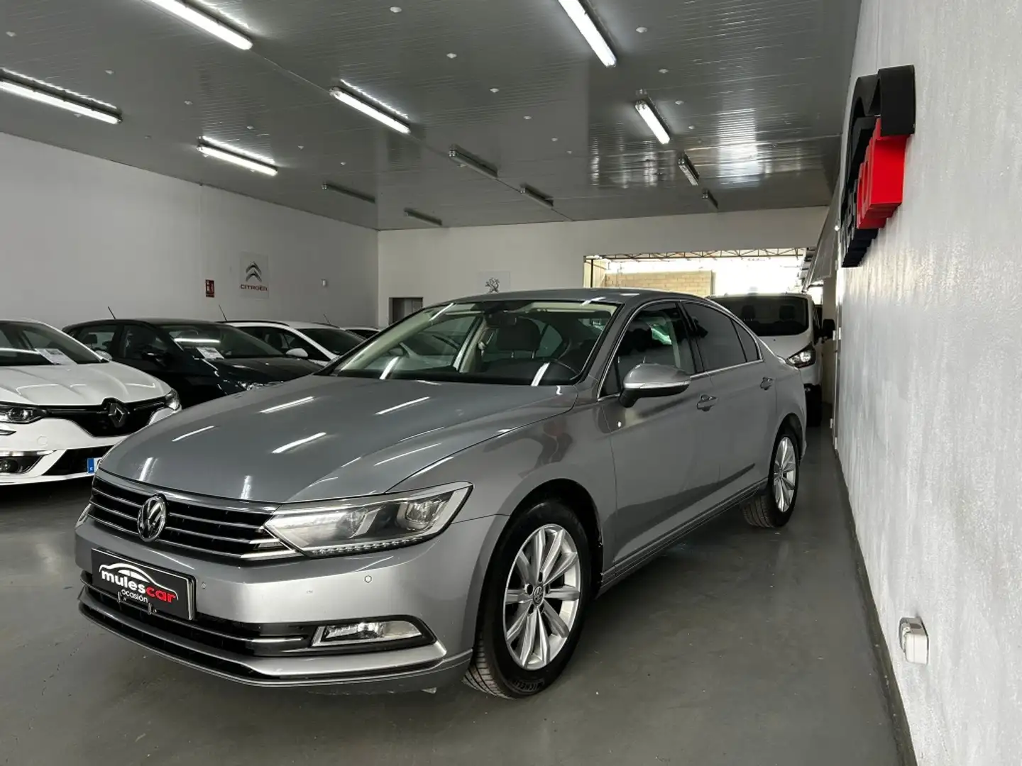 Volkswagen Passat 2.0TDI Advance 110kW Argent - 2