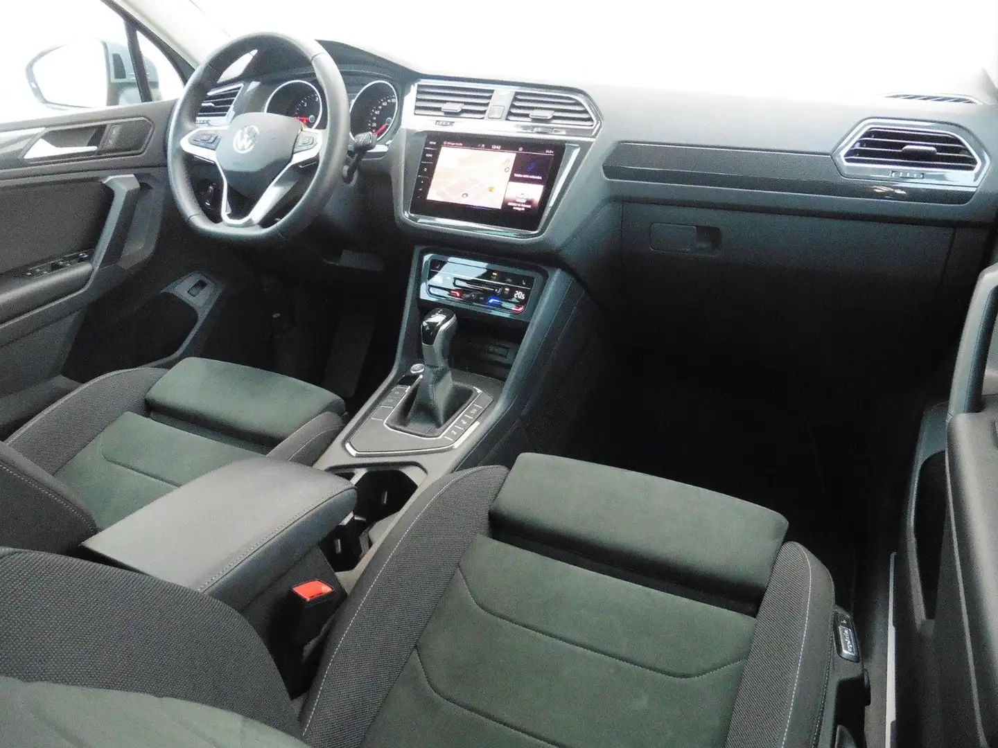 Volkswagen Tiguan 2.0 TDI DSG LED Navi HUD ACC AHK Alcantar Grigio - 2