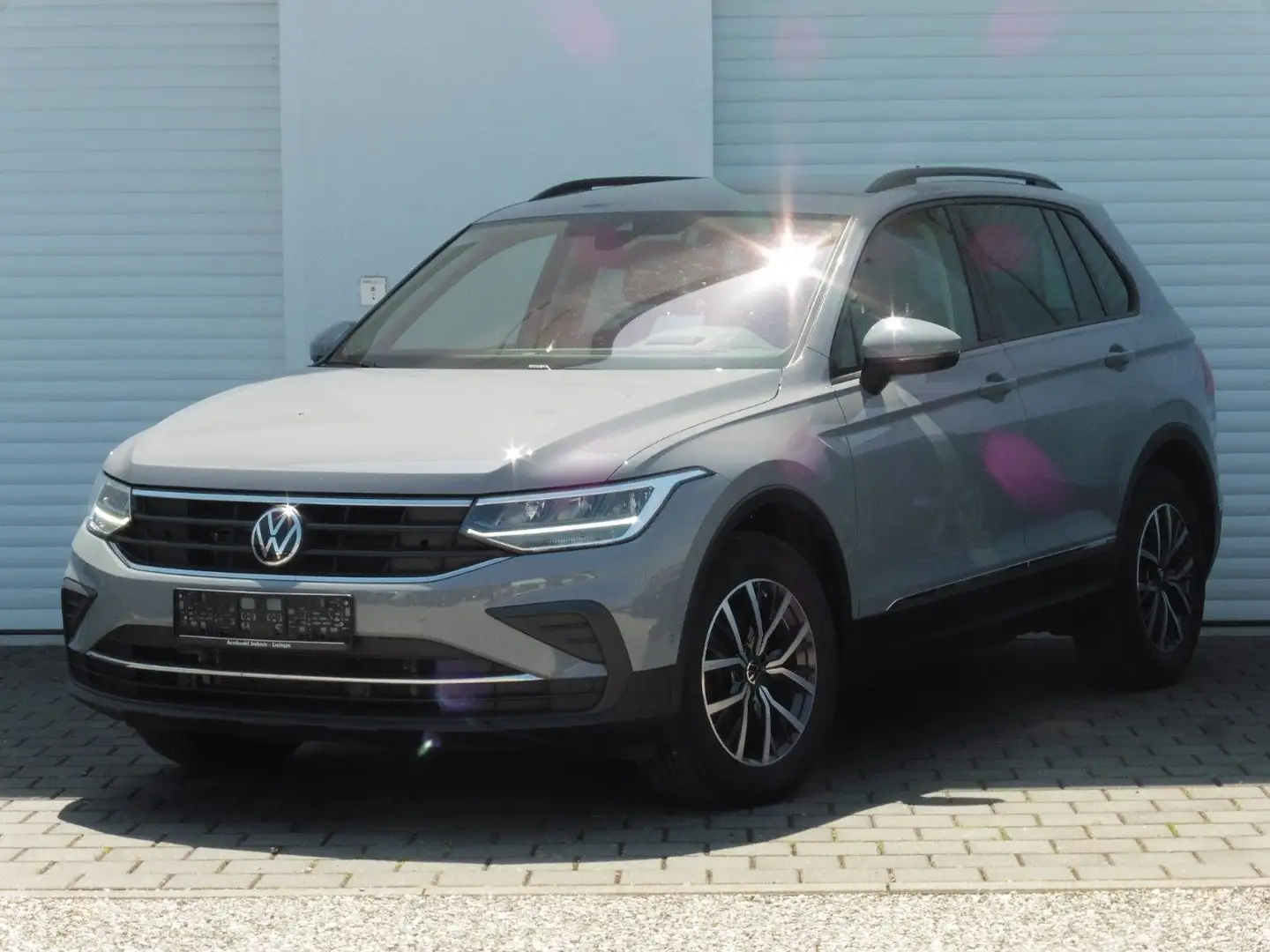 Volkswagen Tiguan 2.0 TDI DSG LED Navi HUD ACC AHK Alcantar Grigio - 1