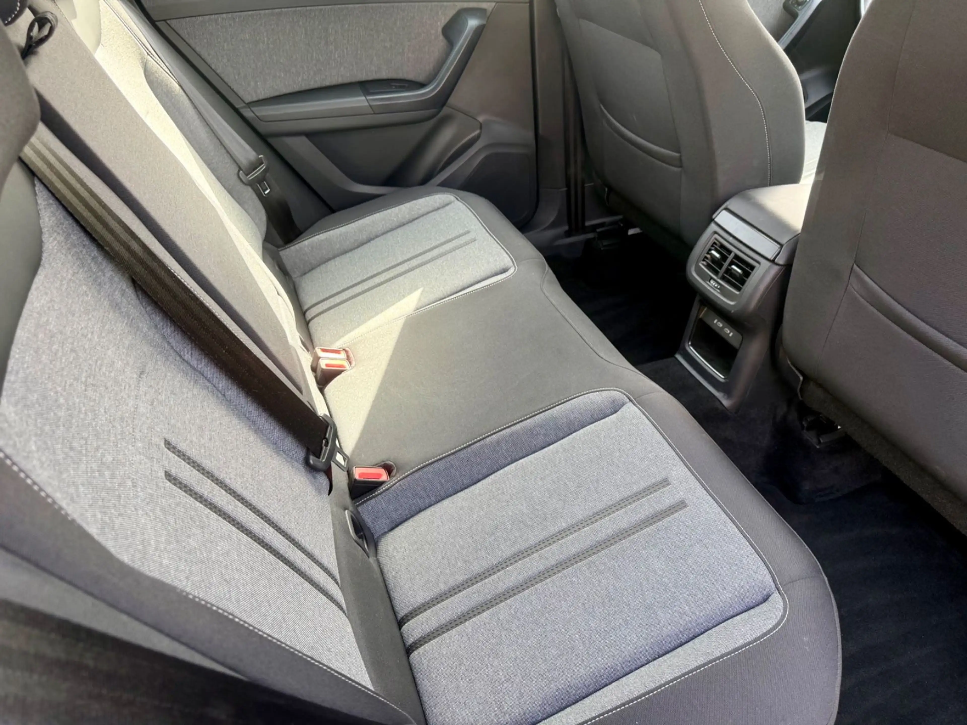 SEAT Ateca Style 2.0 TDI Navi Shz. CarPlay DAB LED — photo 10