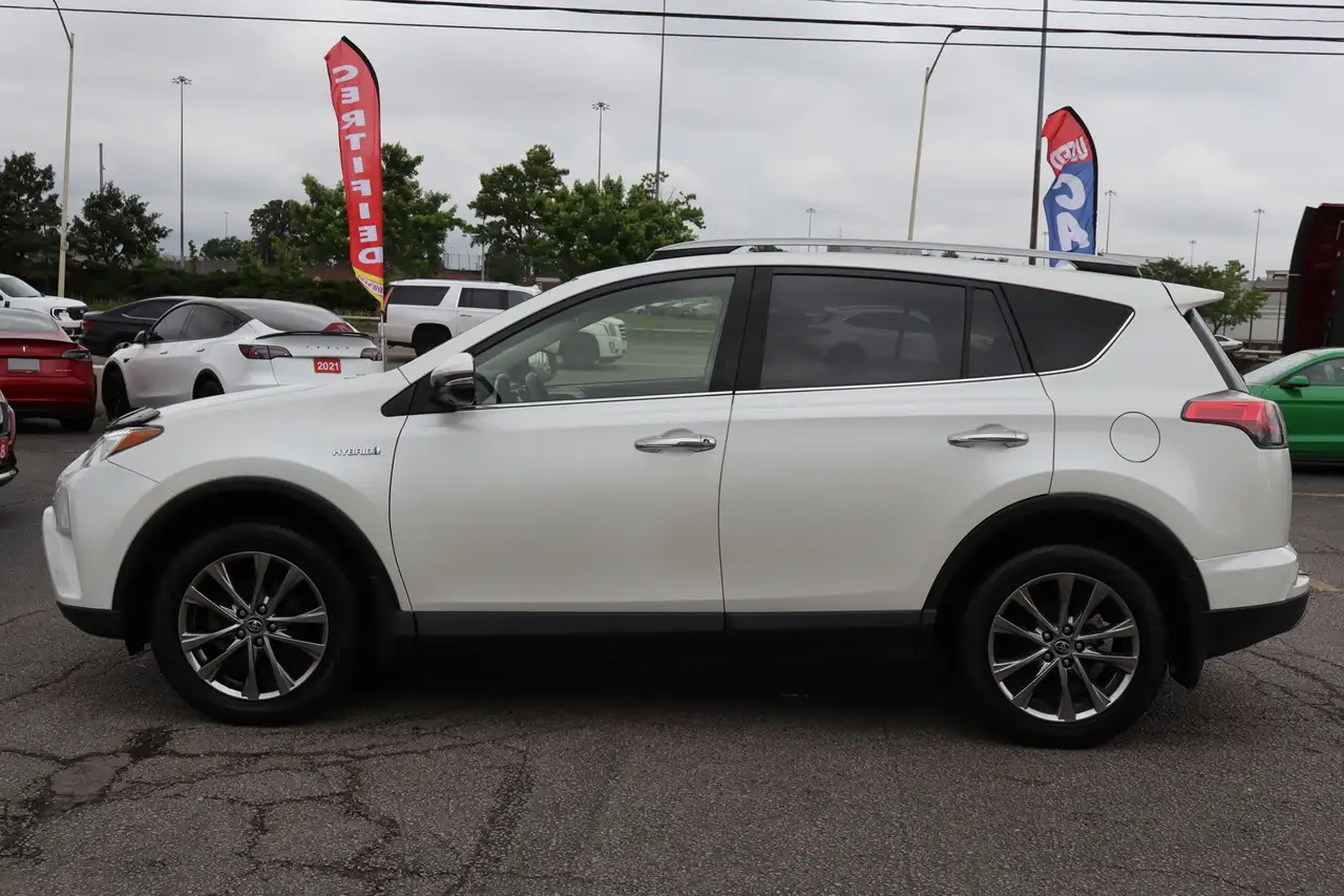 Toyota RAV 4 снимка Toyota RAV 4