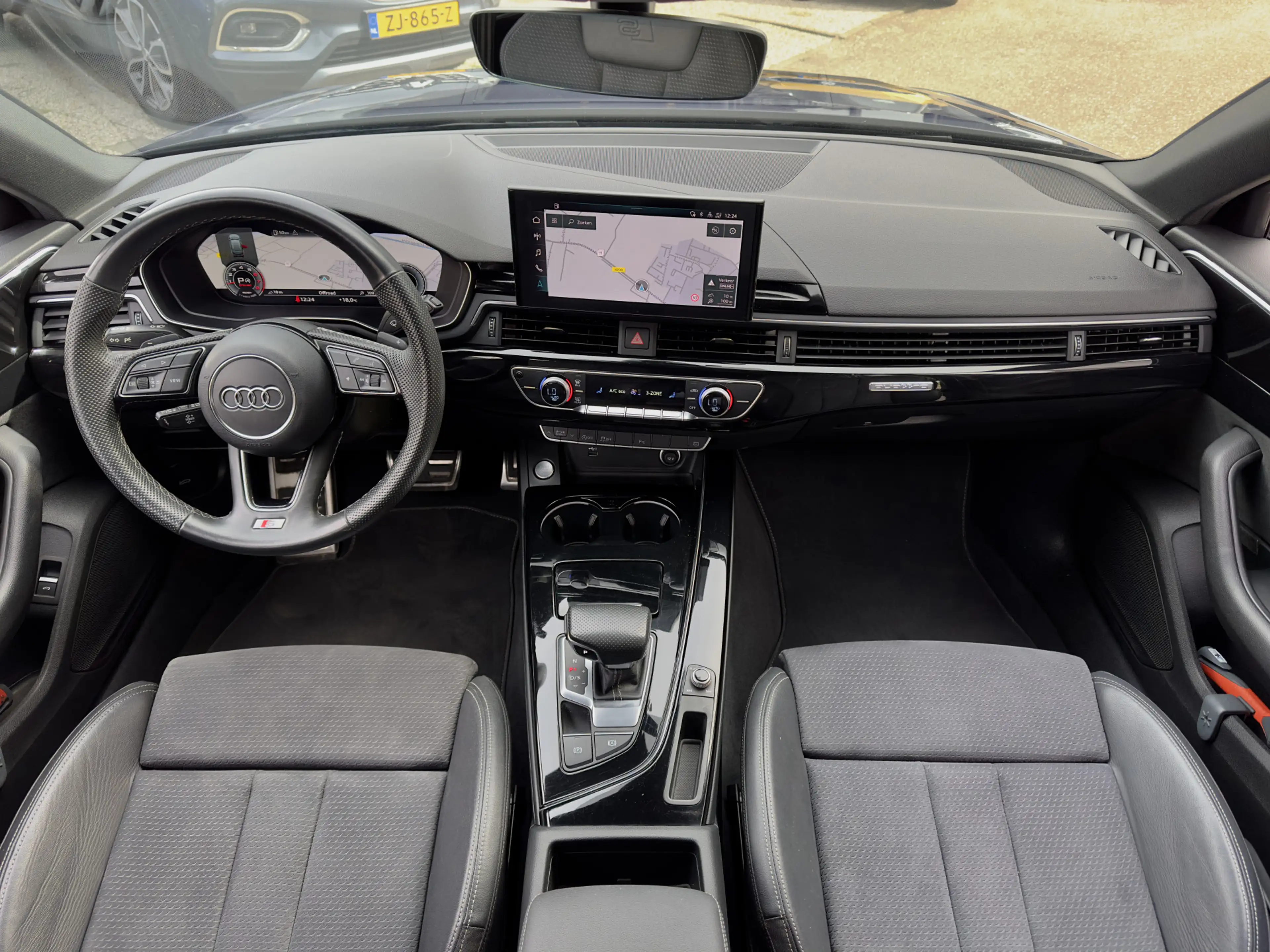Audi A4 Avant QUATTRO S-LINE ACTIE! BETAAL NU 50% 14950 DE — photo 10
