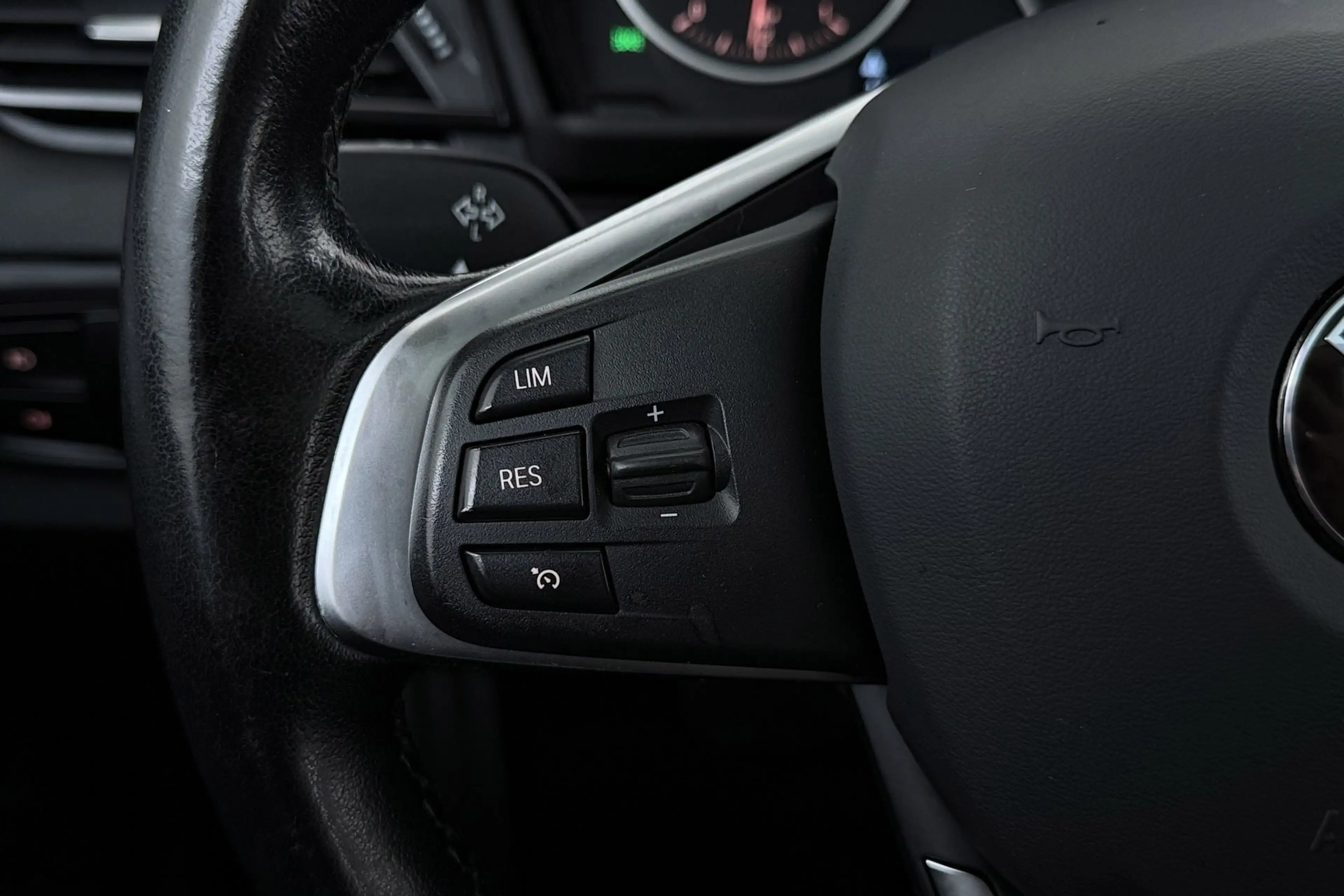 BMW 218 2-serie Active Tourer 218i Luxury | Trekhaak | Pan — photo 32