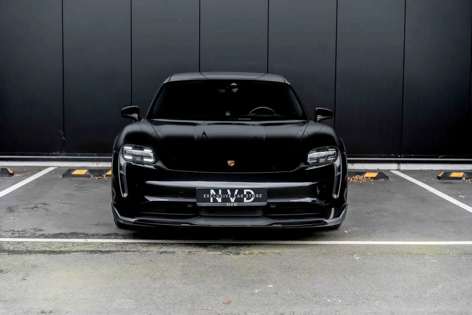 Porsche Taycan SportTurismo 4S | SportChrono | Glassroof | Headup Zwart - 2