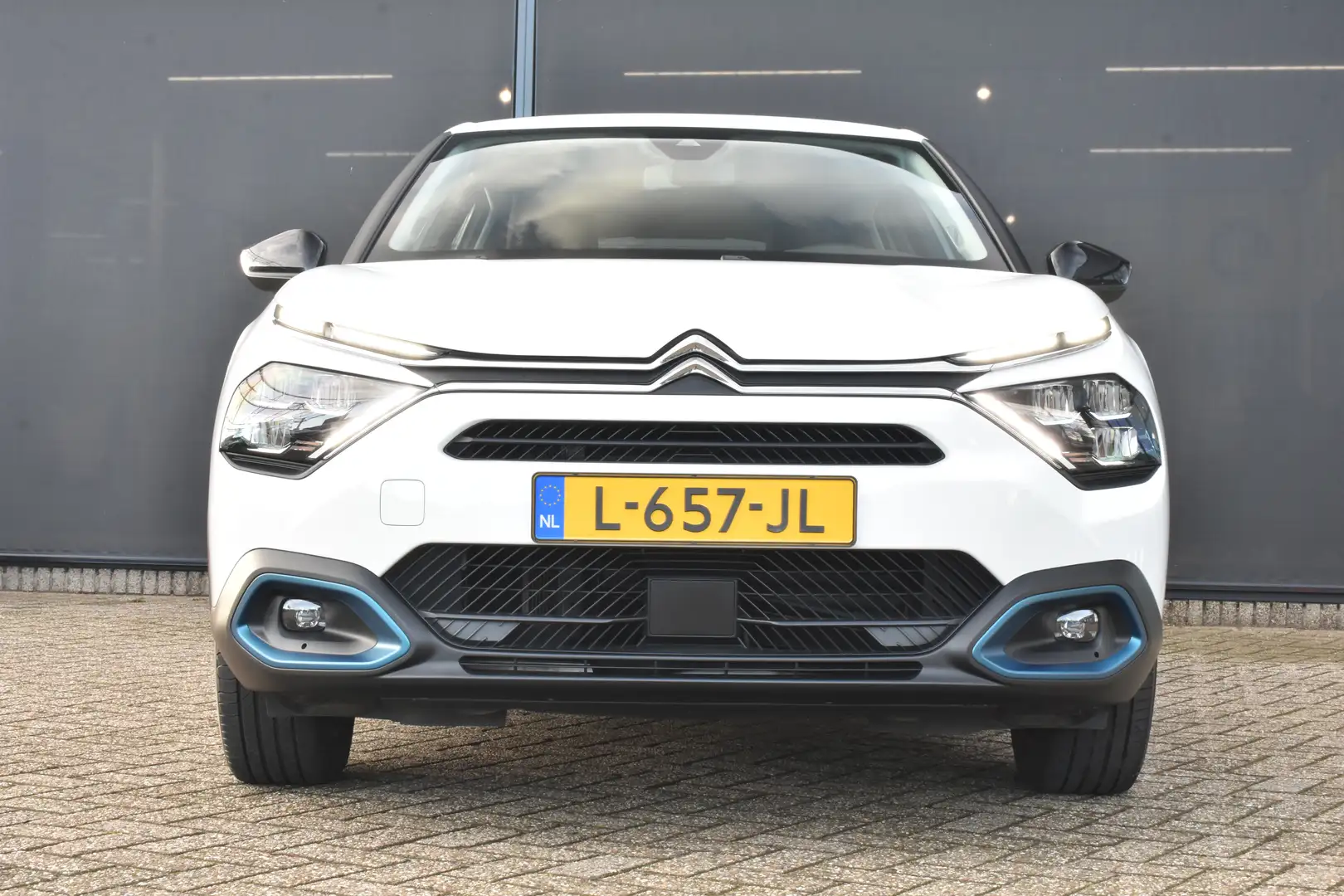 Citroen E-C4 Electric Feel 50 kWh 3 Fase 100% SOH | Navigatie | Keyless- Blanc - 2