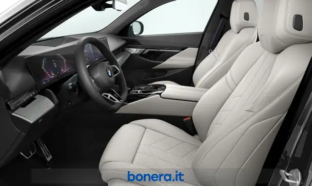 BMW M view 4