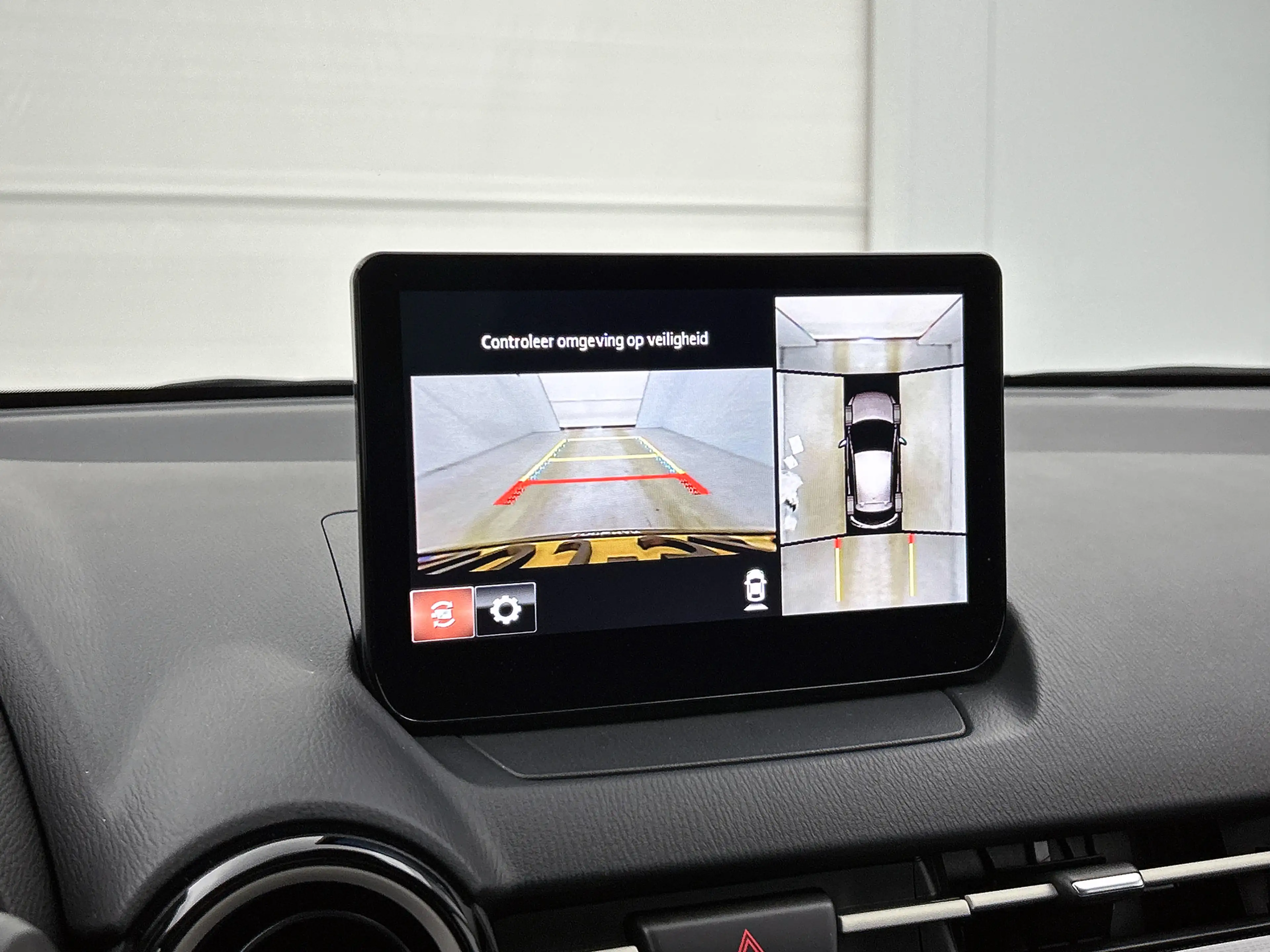 Mazda 2 1.5 e-SkyActiv-G 90 Exclusive-Line | 360 camera | — photo 9