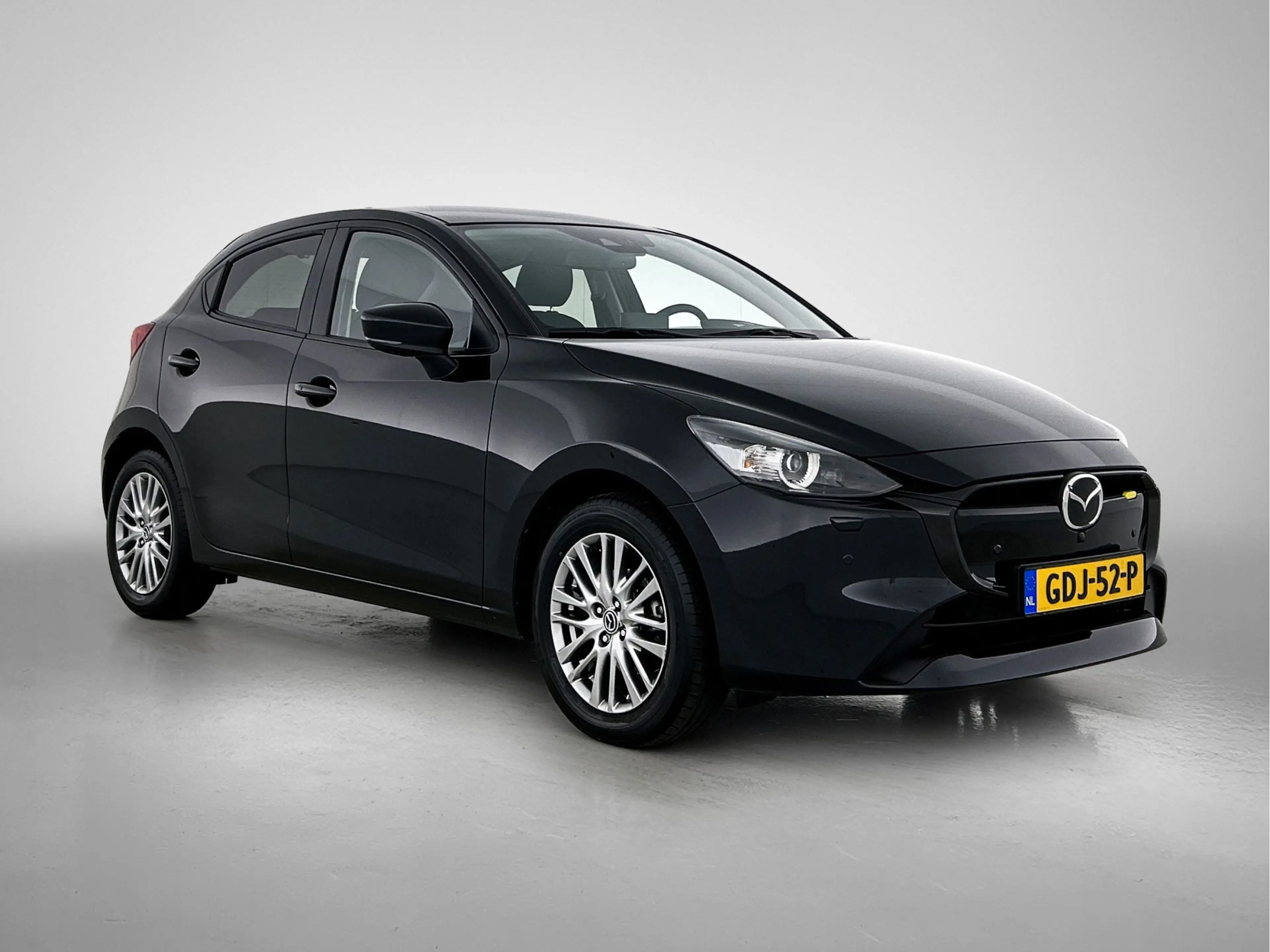 Mazda 2 1.5 e-SkyActiv-G 90 Exclusive-Line | 360 camera | — photo 15