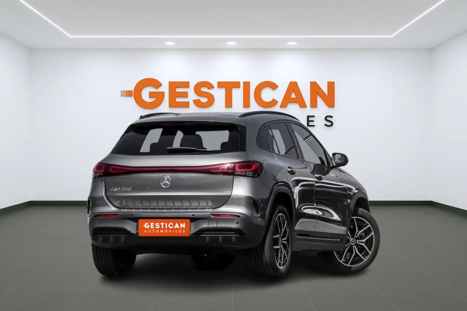 Mercedes-Benz EQA 250 Grau - 2