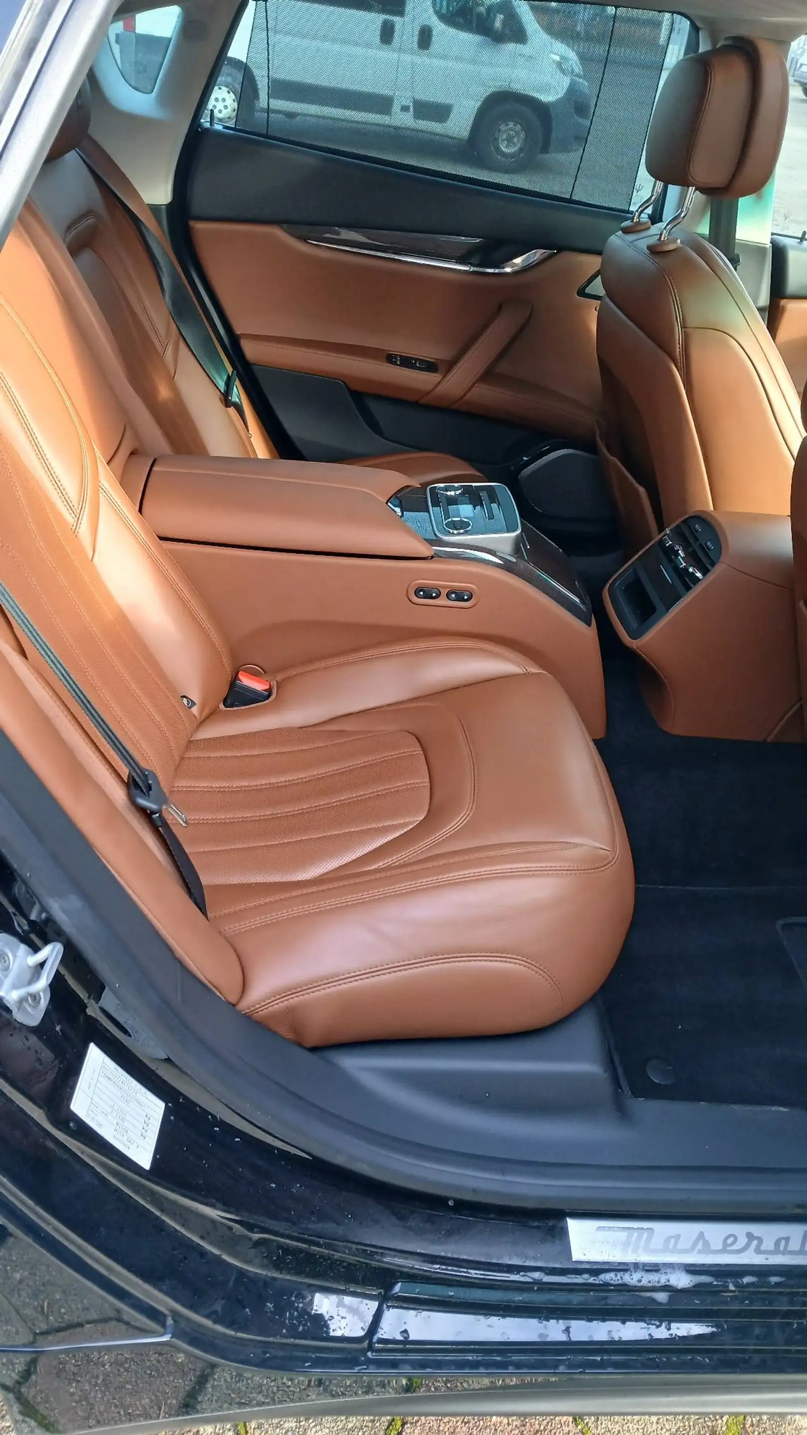 Maserati Quattroporte GTS Automatik*Ferrari-Motor*21Zoll*wenig KM* — photo 13