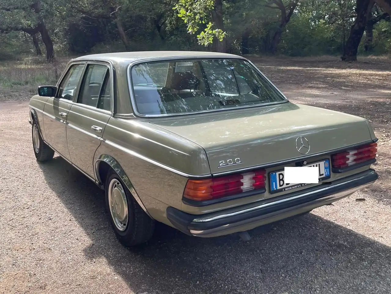 Mercedes-Benz 200, foto 6