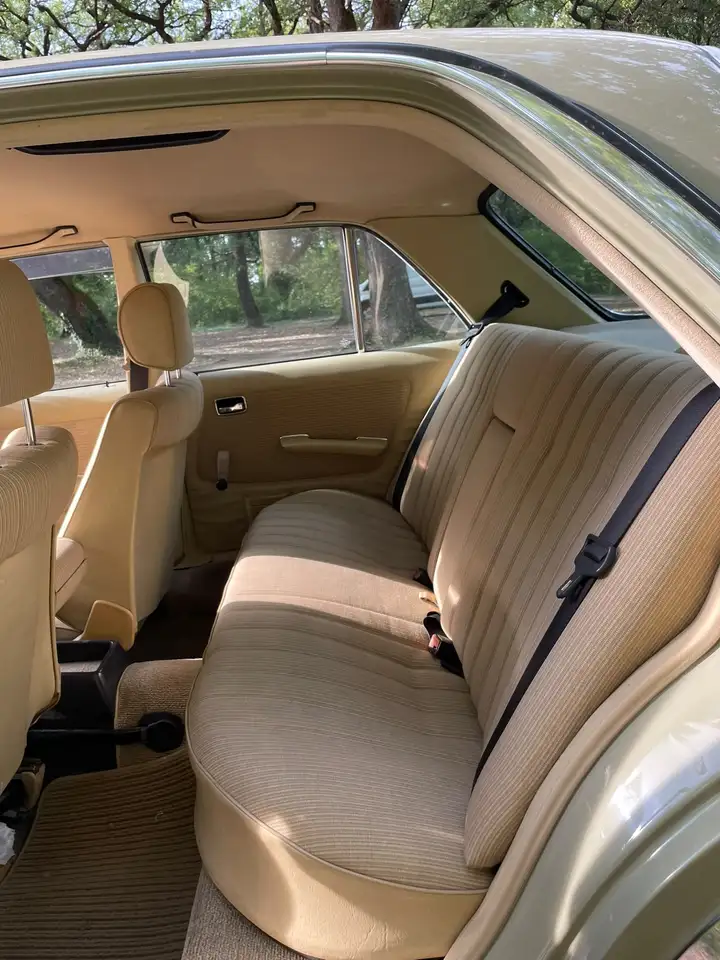 Mercedes-Benz 200, foto 9