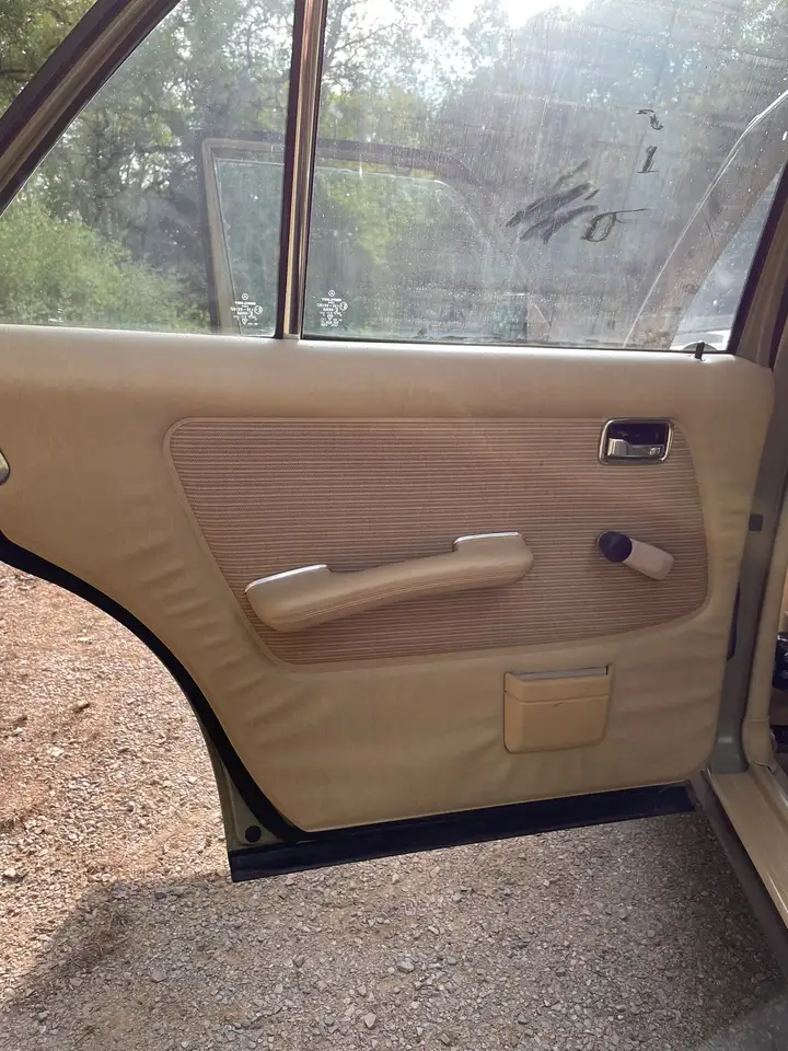 Mercedes-Benz 200, foto 11