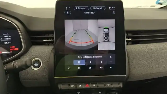 Renault Clio view 2
