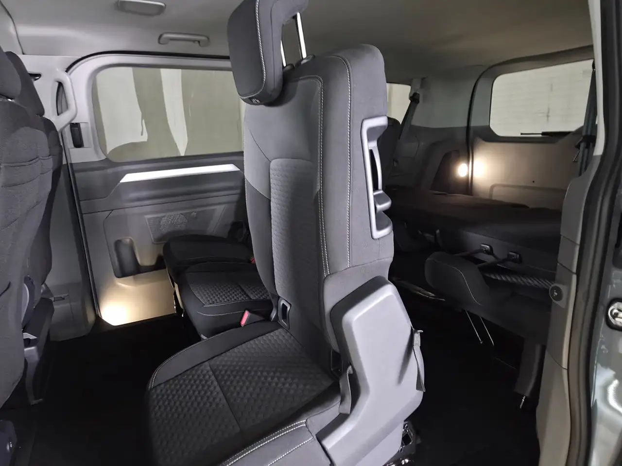 Volkswagen T7 Caravelle 2026 — фото 15
