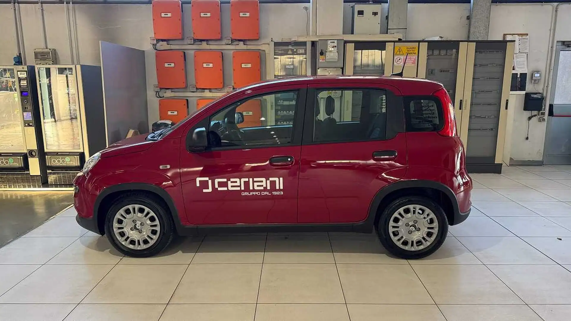 Fiat Panda 1.0 FireFly S&S Hybrid Rosso - 2