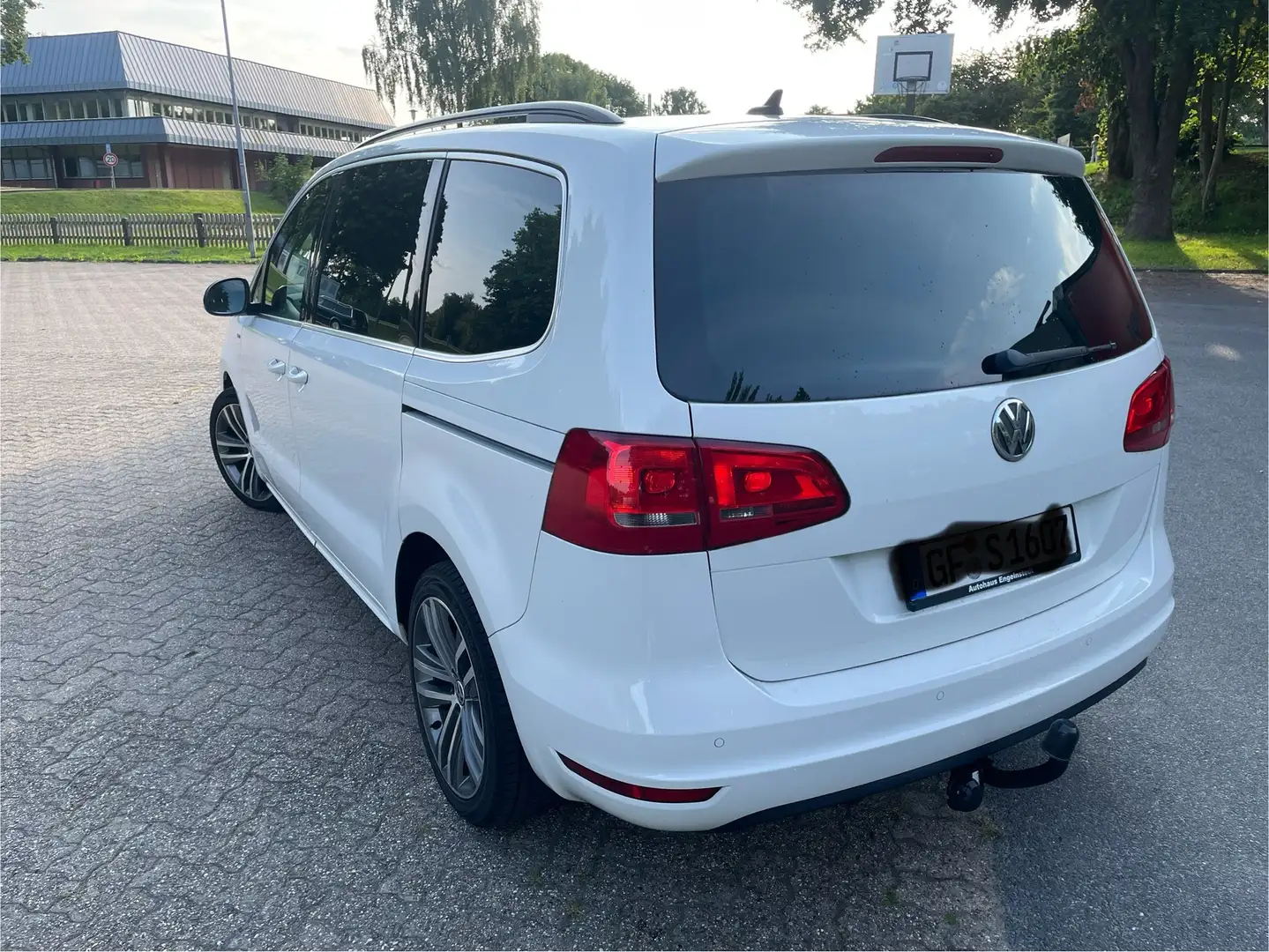 Volkswagen Sharan Match BMT Weiß - 2