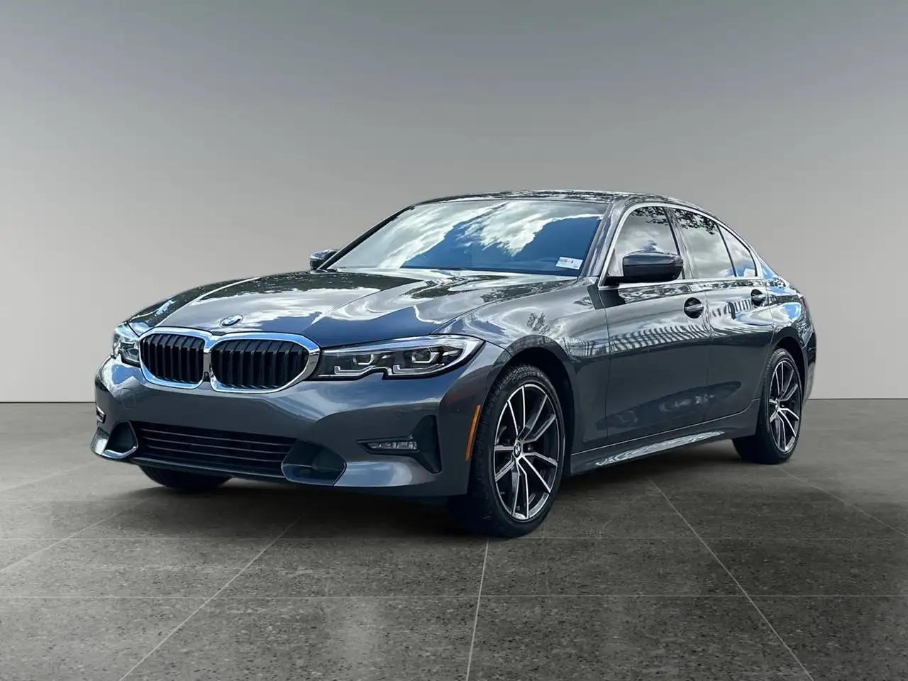BMW 3 Series photo BMW 3 Series