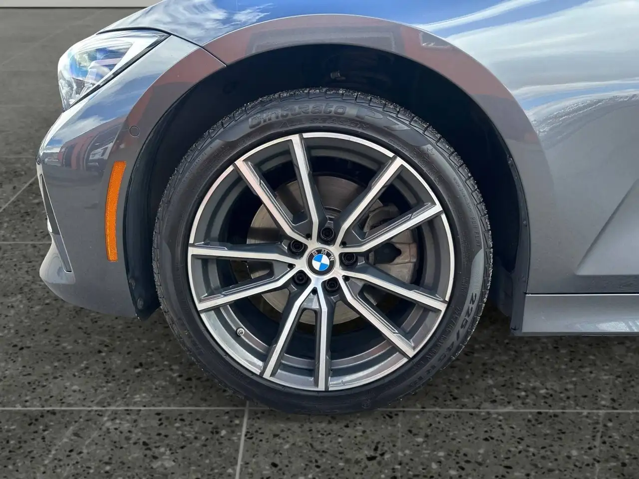BMW 3 Series photo BMW 3 Series