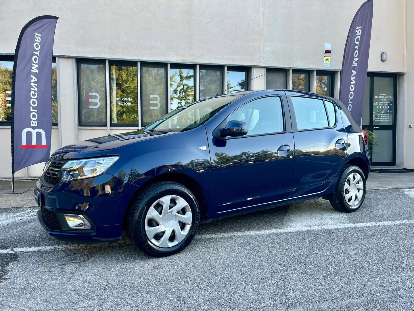 Dacia Sandero Blau - 1